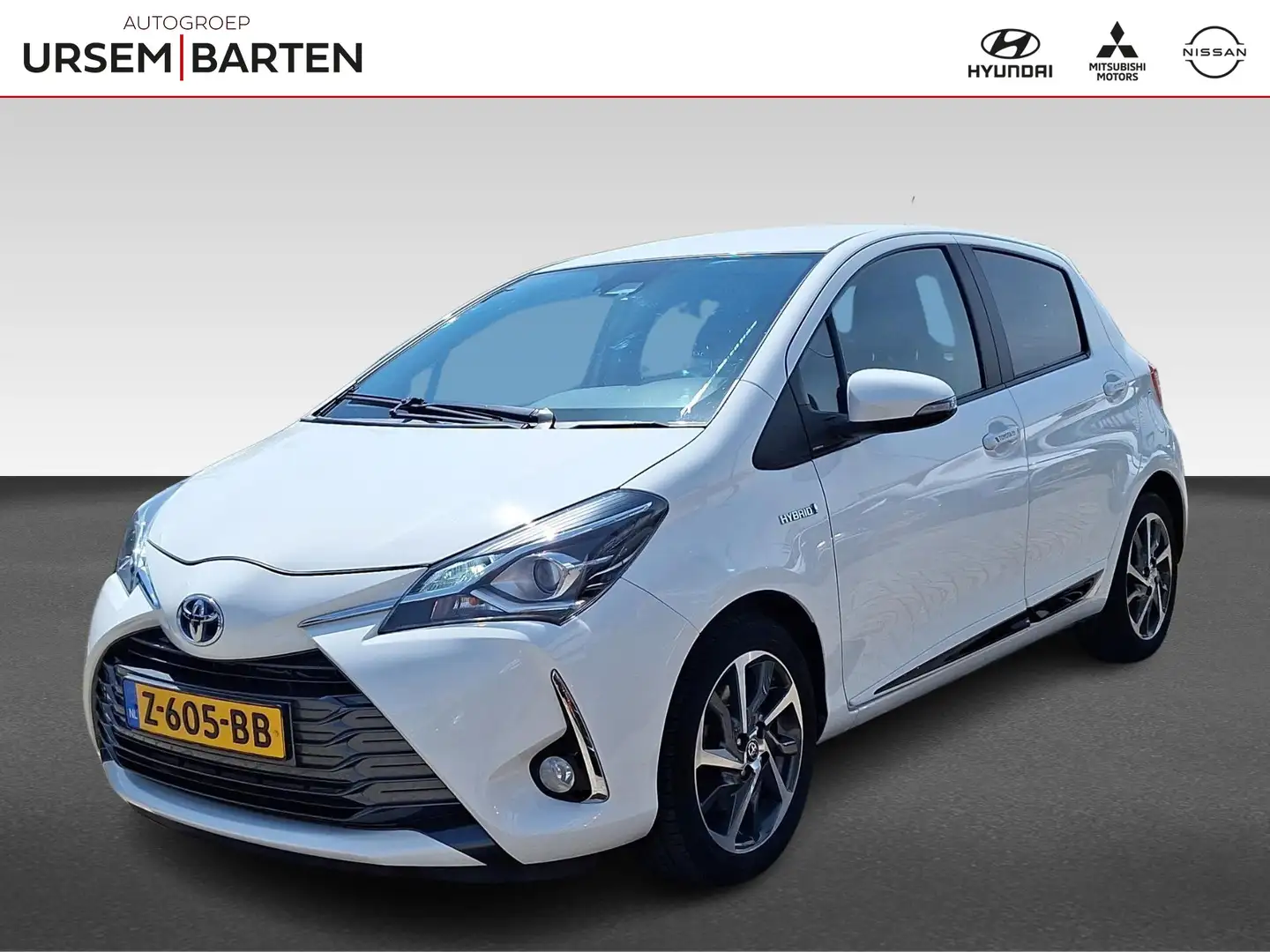 Toyota Yaris 1.5 Hybrid Y20 Automaat | Camera | Clima | Keurige Wit - 1