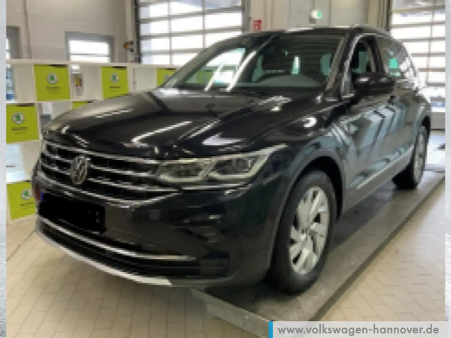Volkswagen Tiguan 1.5 TSI DSG Elegance Navi IQ.Light ACC Di Schwarz - 2