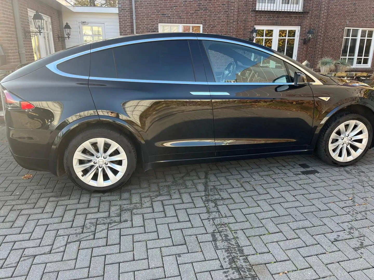 Tesla Model X Model X 90D Base 6p. Negru - 2