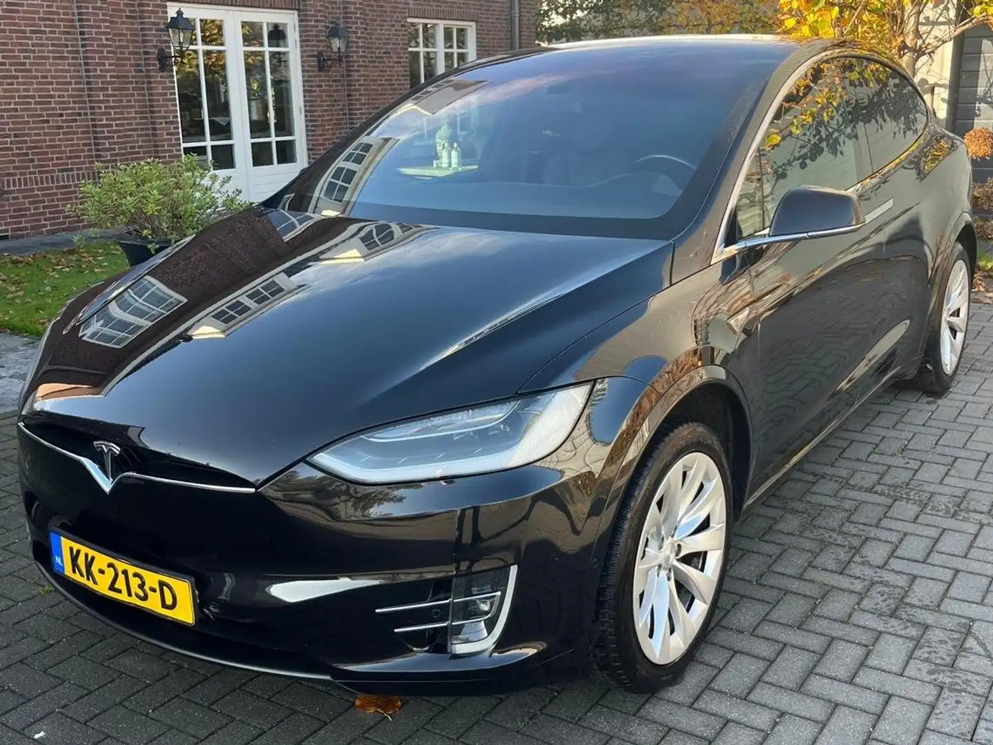 Tesla Model X Model X 90D Base 6p. Negru - 1