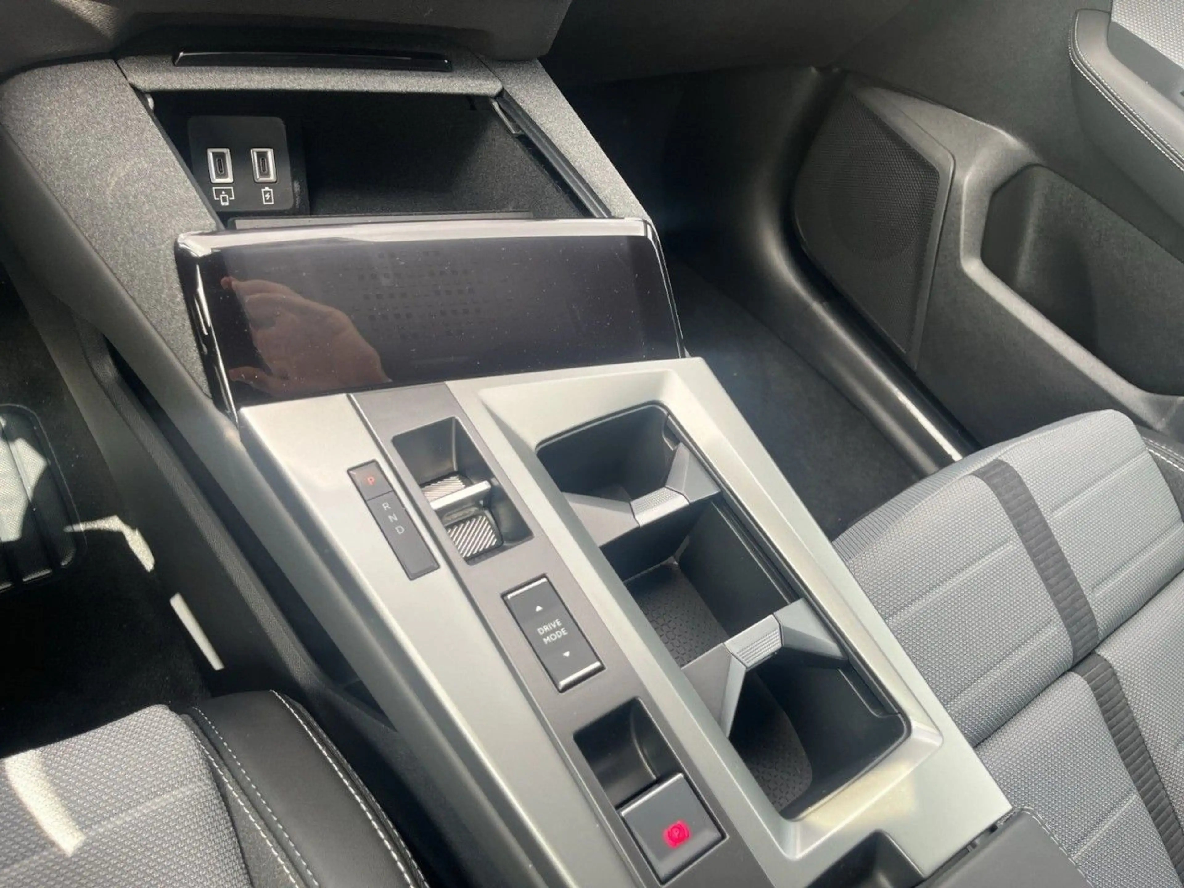 Opel Grandland Electric GS *Kamera/AHK/Navi* — photo 10