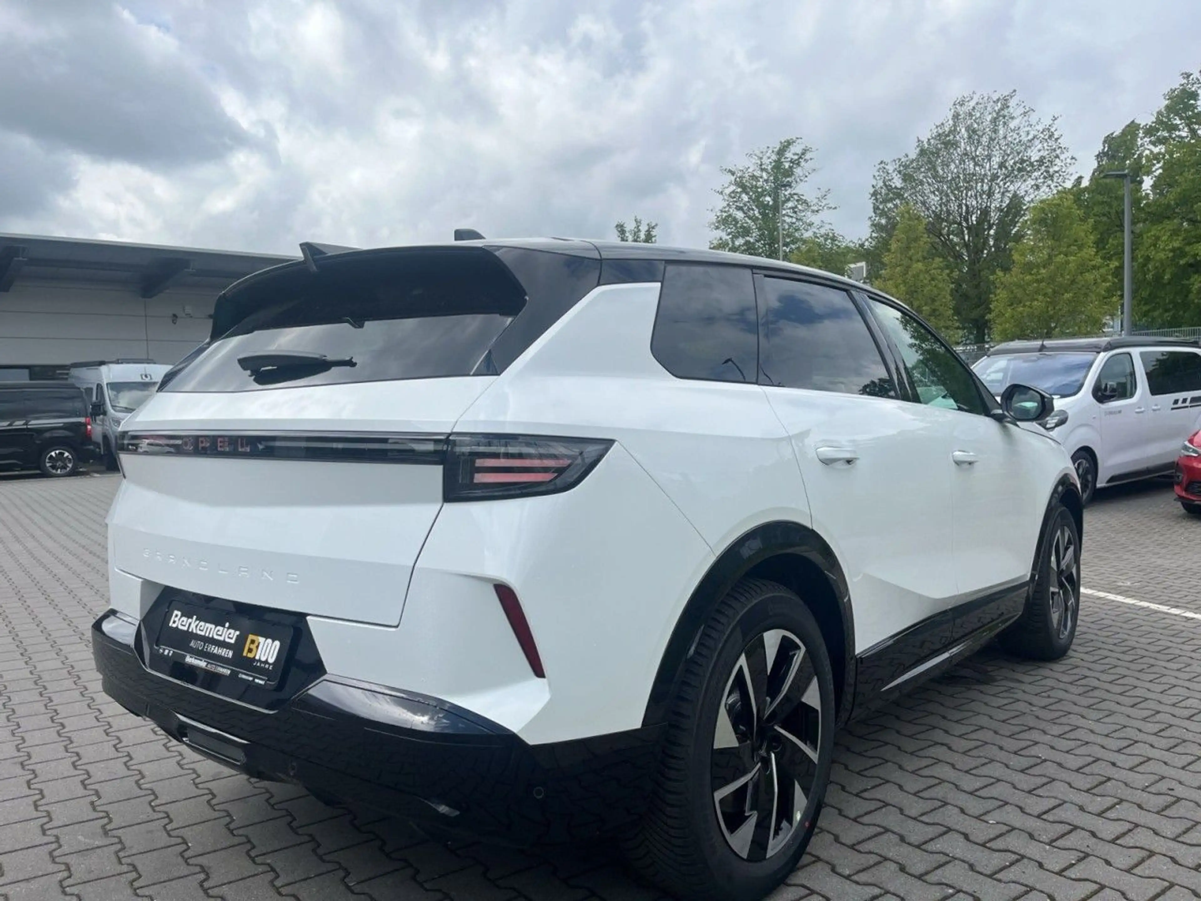 Opel Grandland Electric GS *Kamera/AHK/Navi* — photo 4