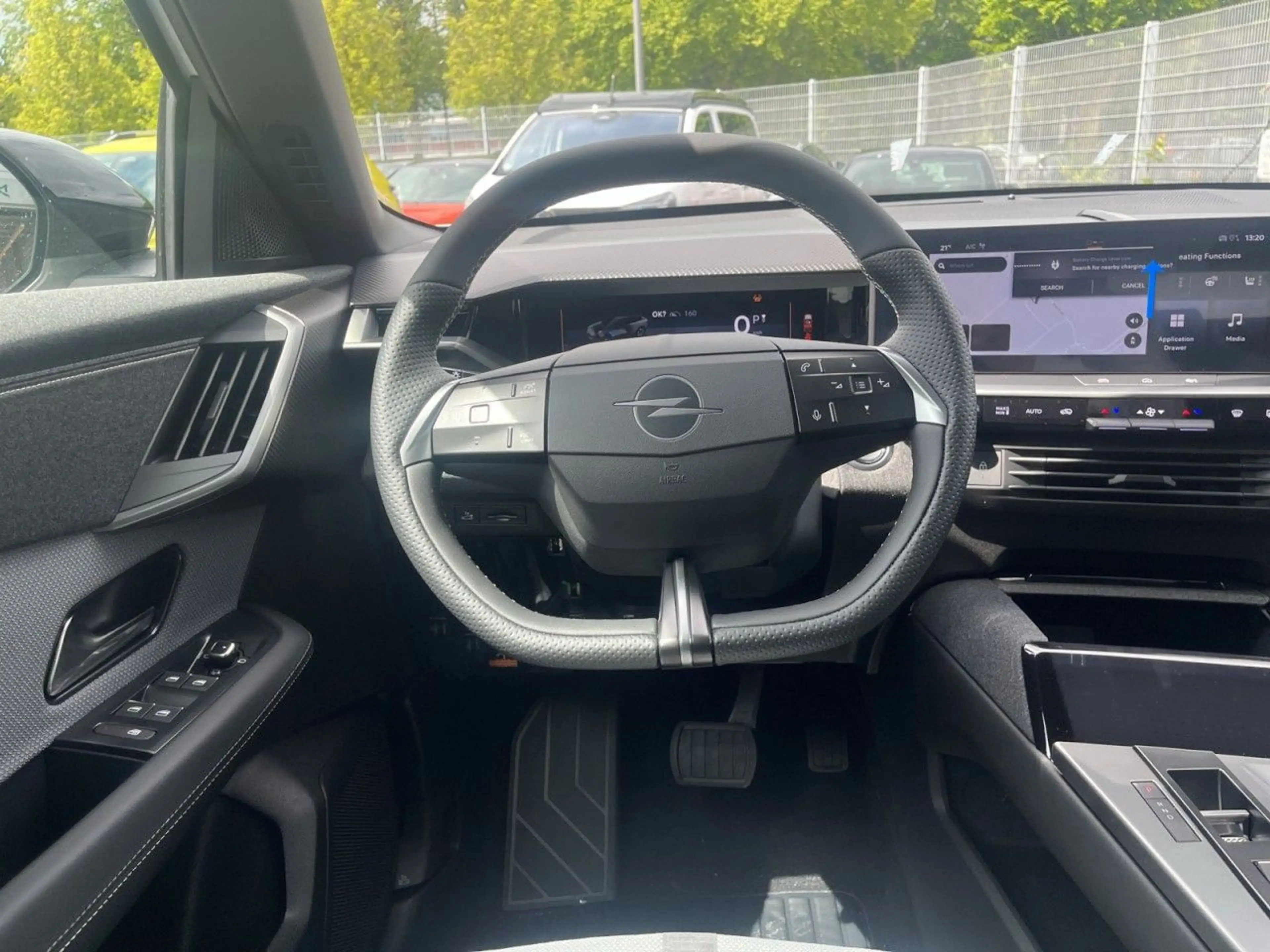 Opel Grandland Electric GS *Kamera/AHK/Navi* — photo 11