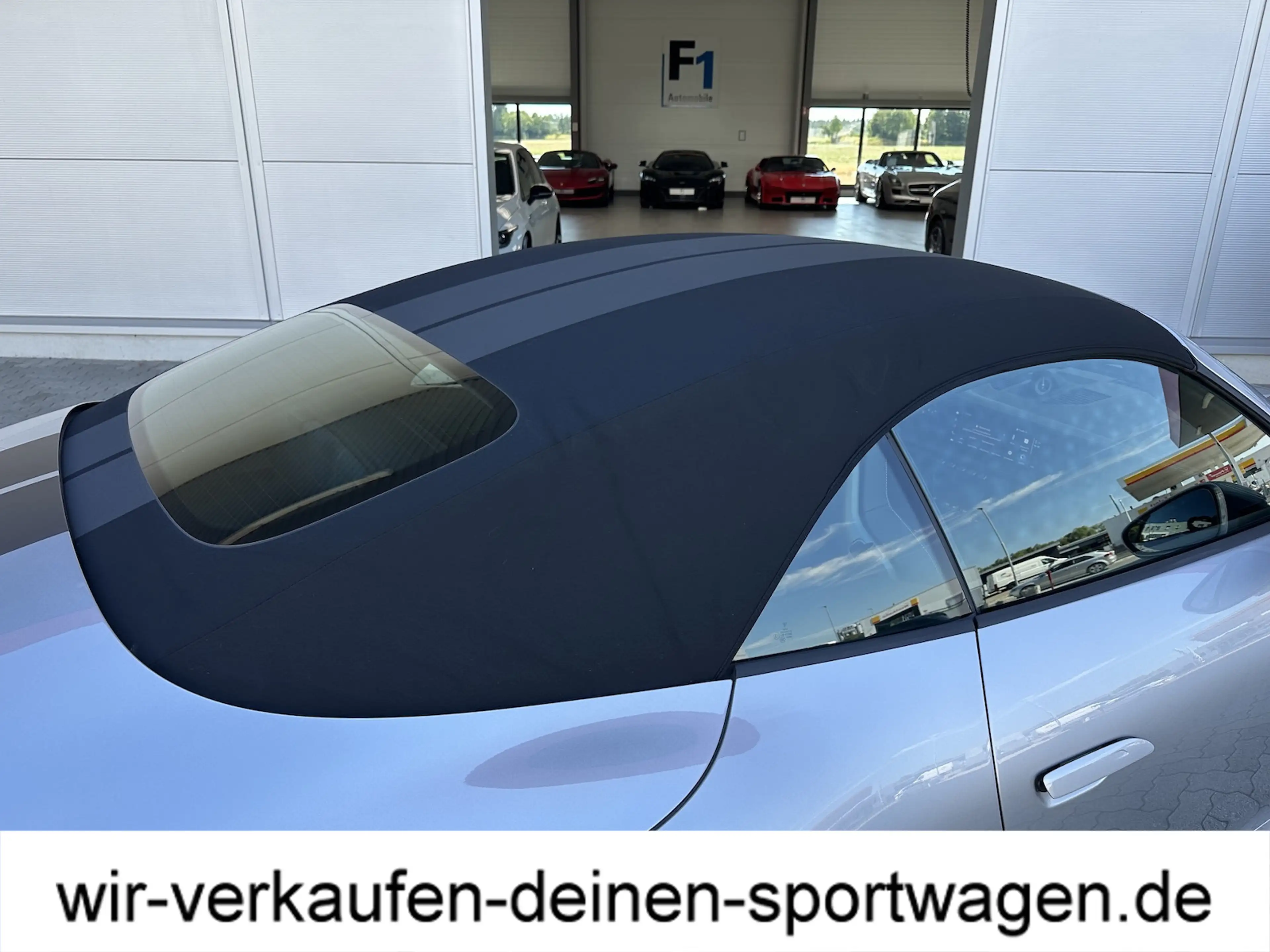 Porsche 911 Carrera GTS Cabriolet — photo 13