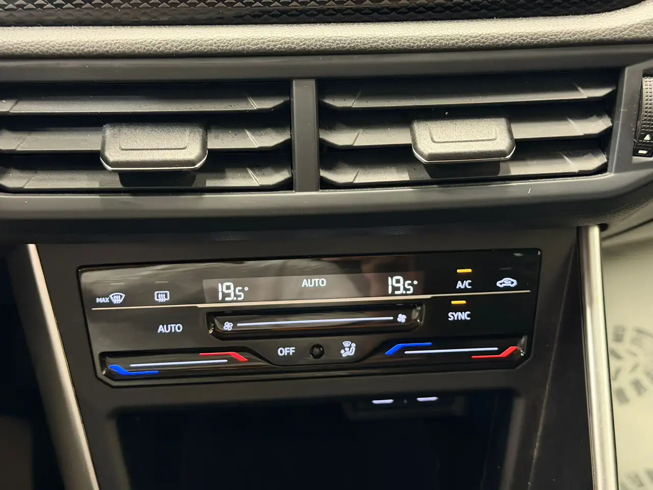 Volkswagen Polo 1.0TSI * GARANTIE 12 MOIS * 1ER PROPRIÉTAIRE * 15