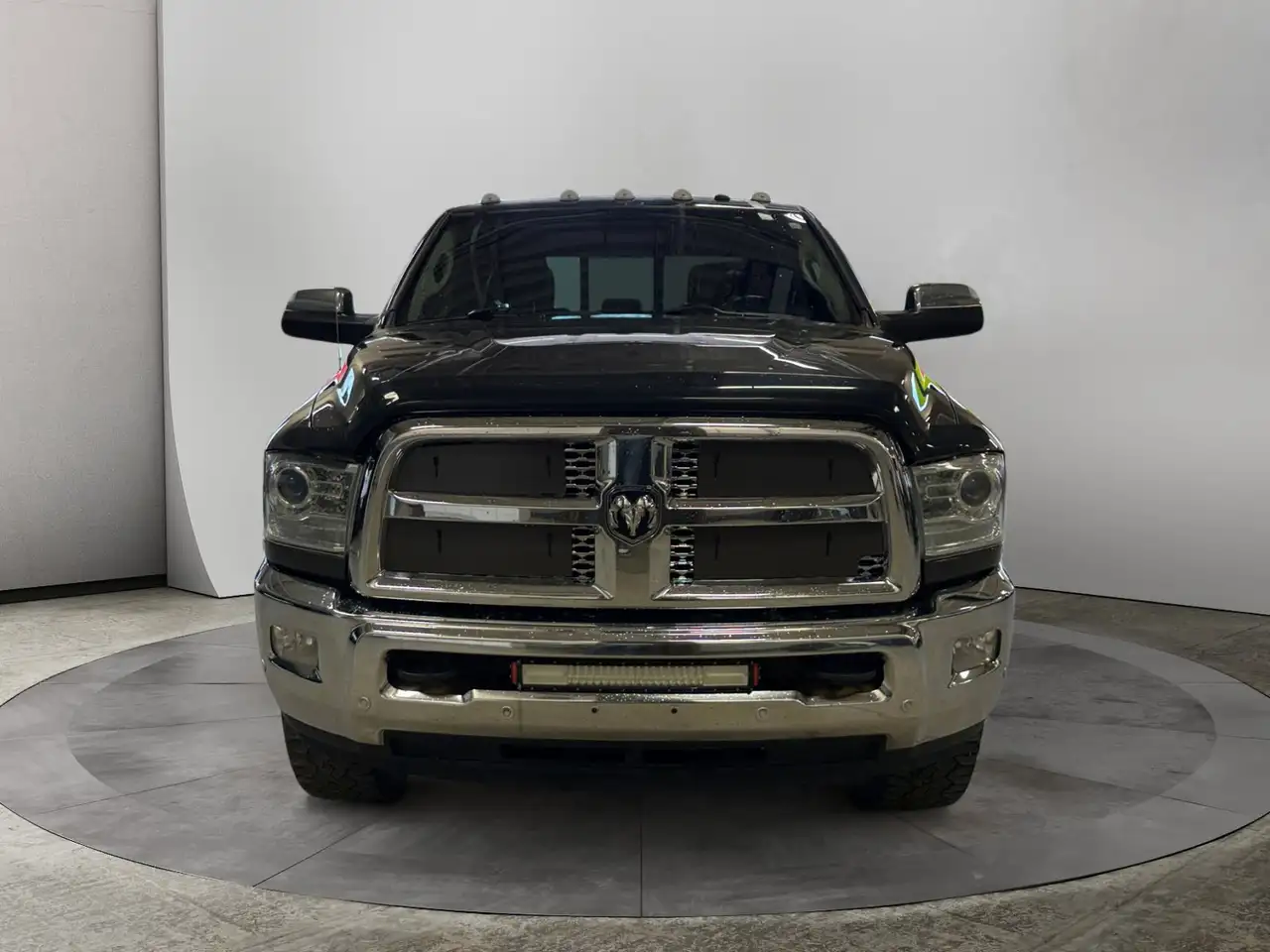 RAM 3500 снимка RAM 3500