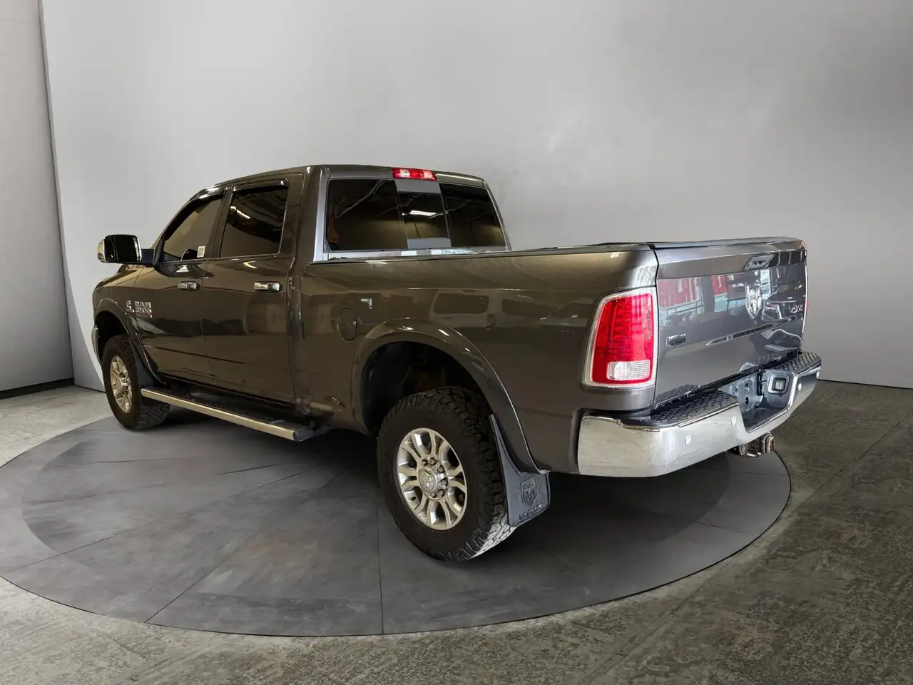 RAM 3500 снимка RAM 3500