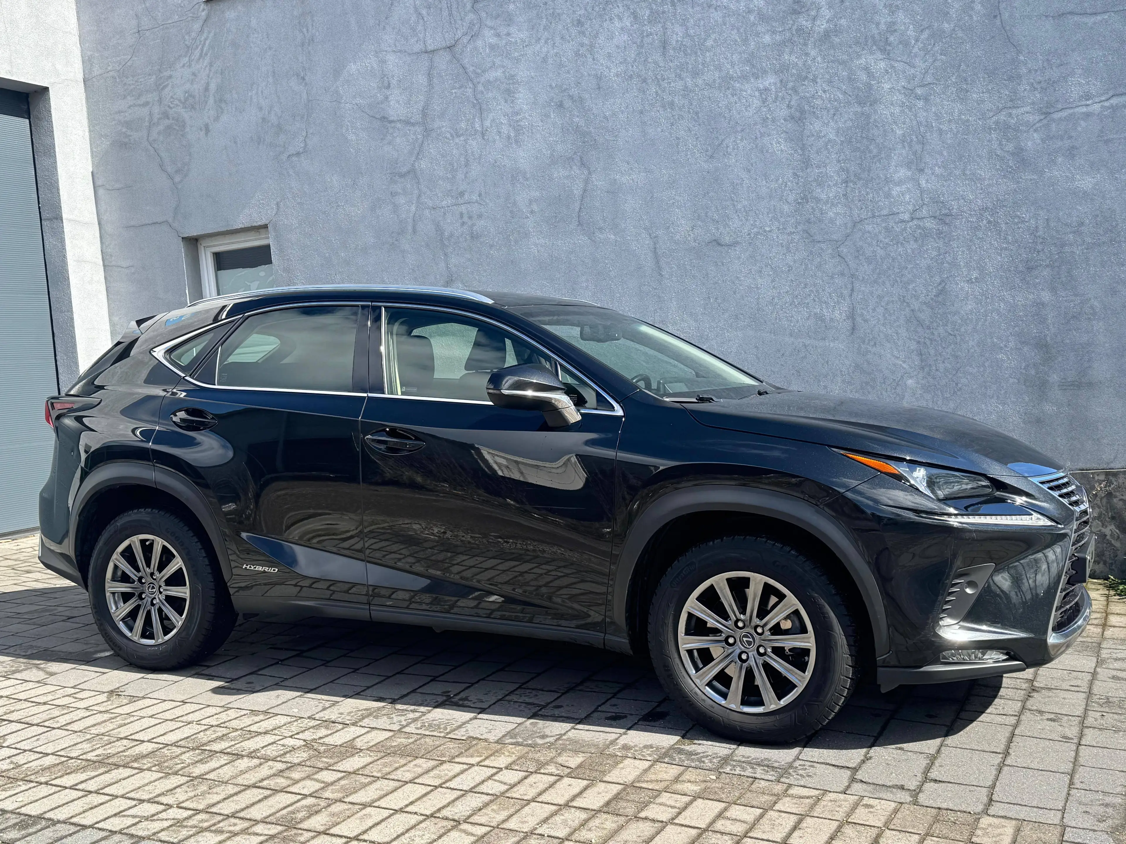 Lexus NX 300h NX 300h 2.5i AWD Business Plus E-CVT — photo 5