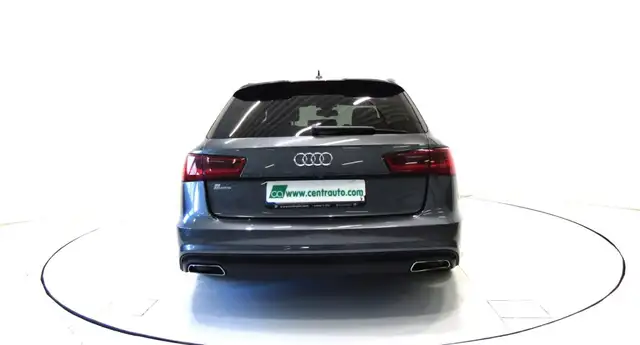 Audi A6 view 4
