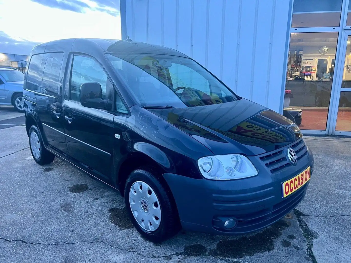 Volkswagen Caddy 1.9 TDI 105CH LIFE / DISTRI OK Чорний - 1