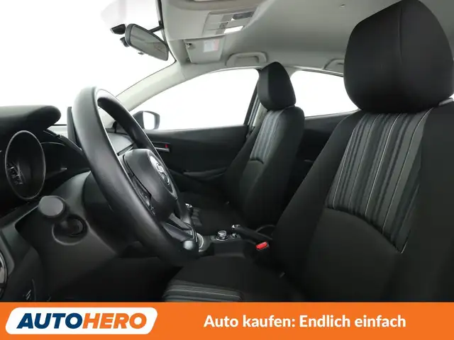 Mazda Mazda2 view 10