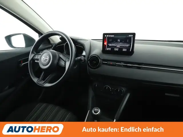 Mazda Mazda2 view 13