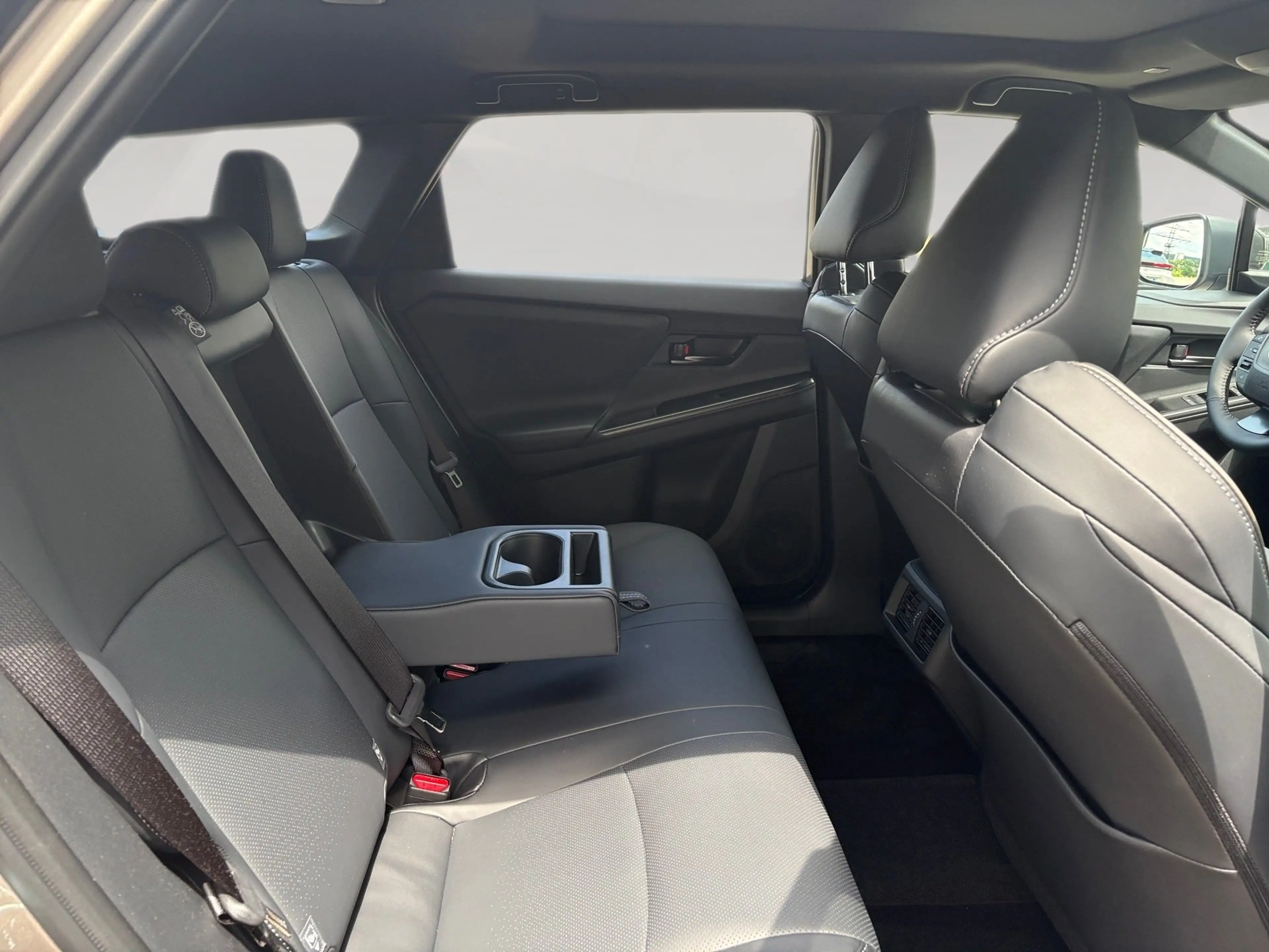 Toyota bZ4X Touring 5-Türer Lounge 4X4 ACC+LED+Navi+SHZ — photo 13