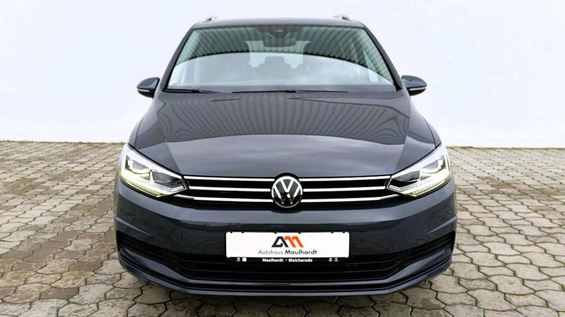 Volkswagen Touran Comfortline 1.5 TSi,DSG,el.Heckkl.,Kamera,7-Sitzer,Navi Gris - 2