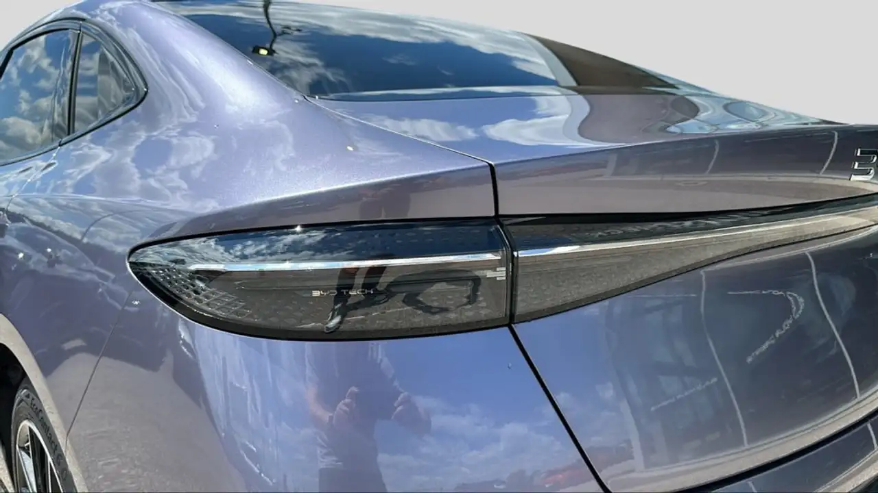 BYD SEAL