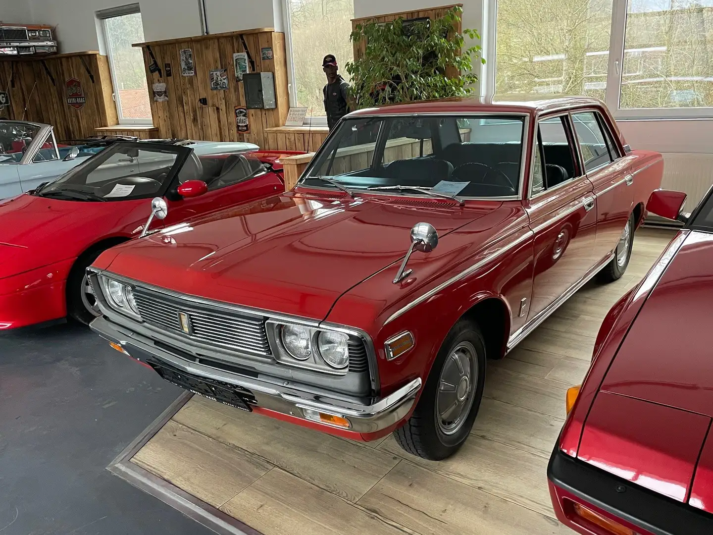 Toyota Crown 2300 DeLuxe*Ö-Erstauslieferung*Originalzustand Roşu - 1