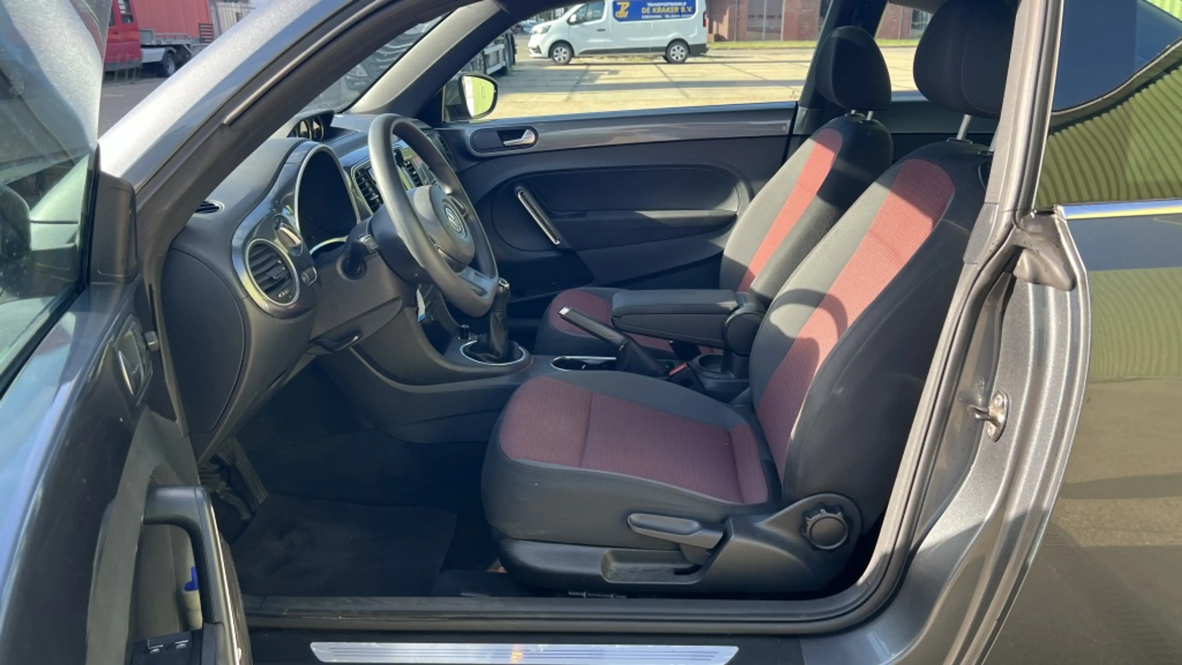 Volkswagen Beetle 1.2 TSI Design — photo 9