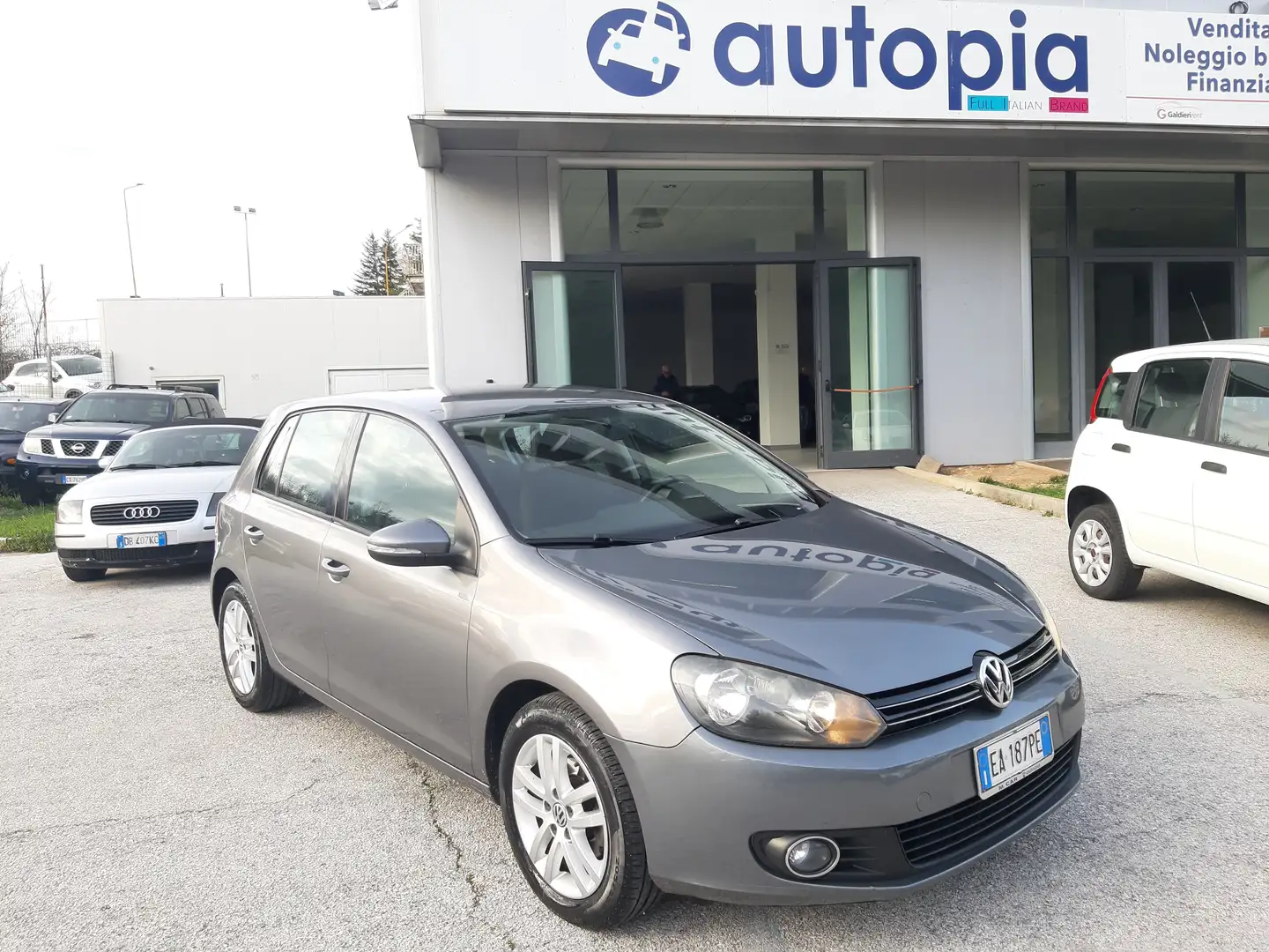 Volkswagen Golf Golf 5p 1.6 tdi Comfortline dsg Gris - 1