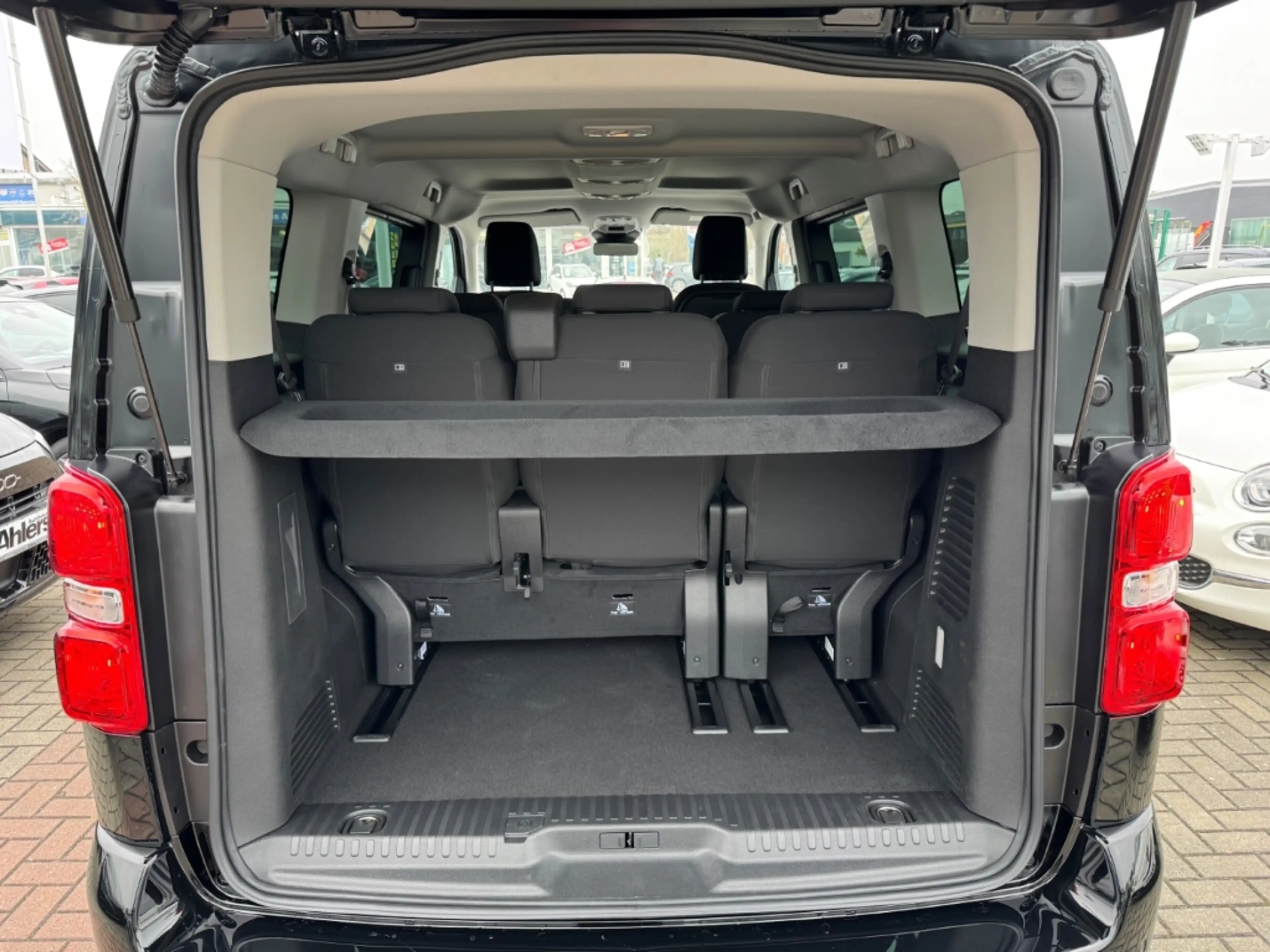 Fiat Ulysse L2+AUTOMATIK+NAVI+AHK+KAMERA+8SITZER+SITZHEIZUNG+ — photo 9