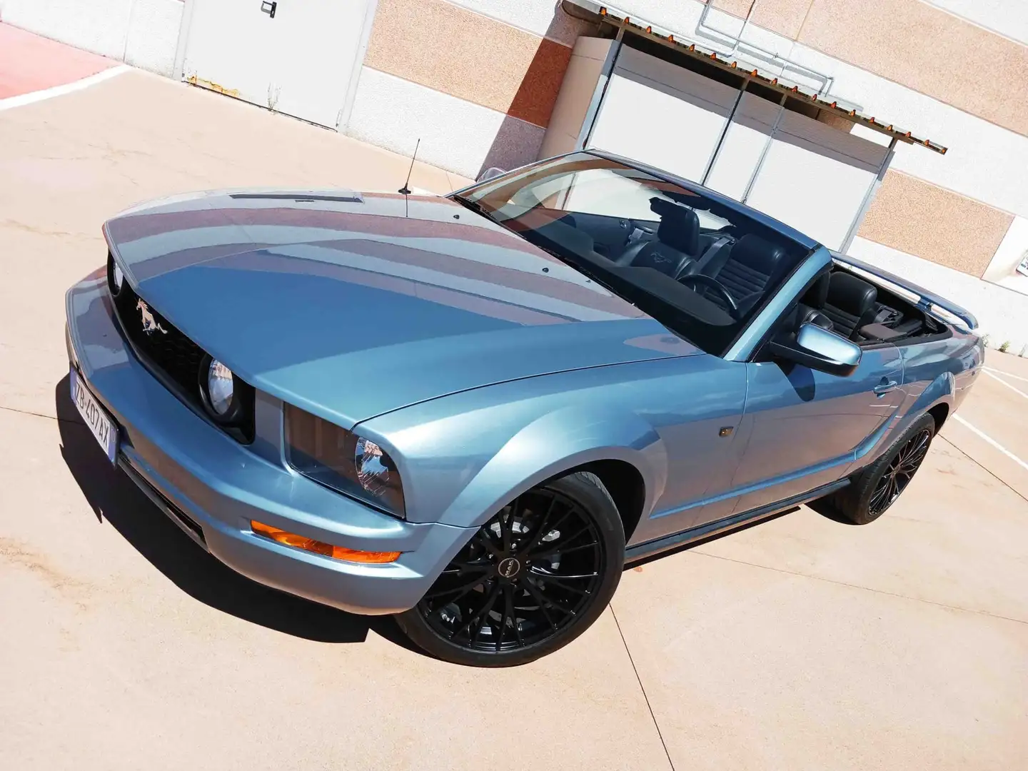 Ford Mustang 4.0 V6 Blau - 2