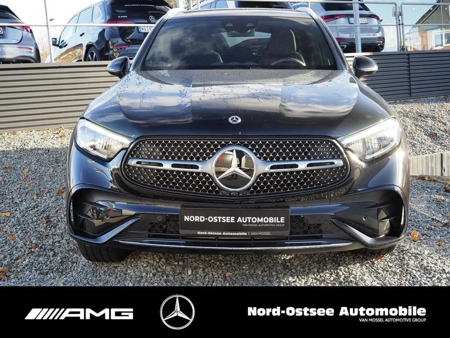 Mercedes-Benz GLC 300 d 4M AMG AHK MBUX LED SHZ KEYLESS-GO Schwarz - 2