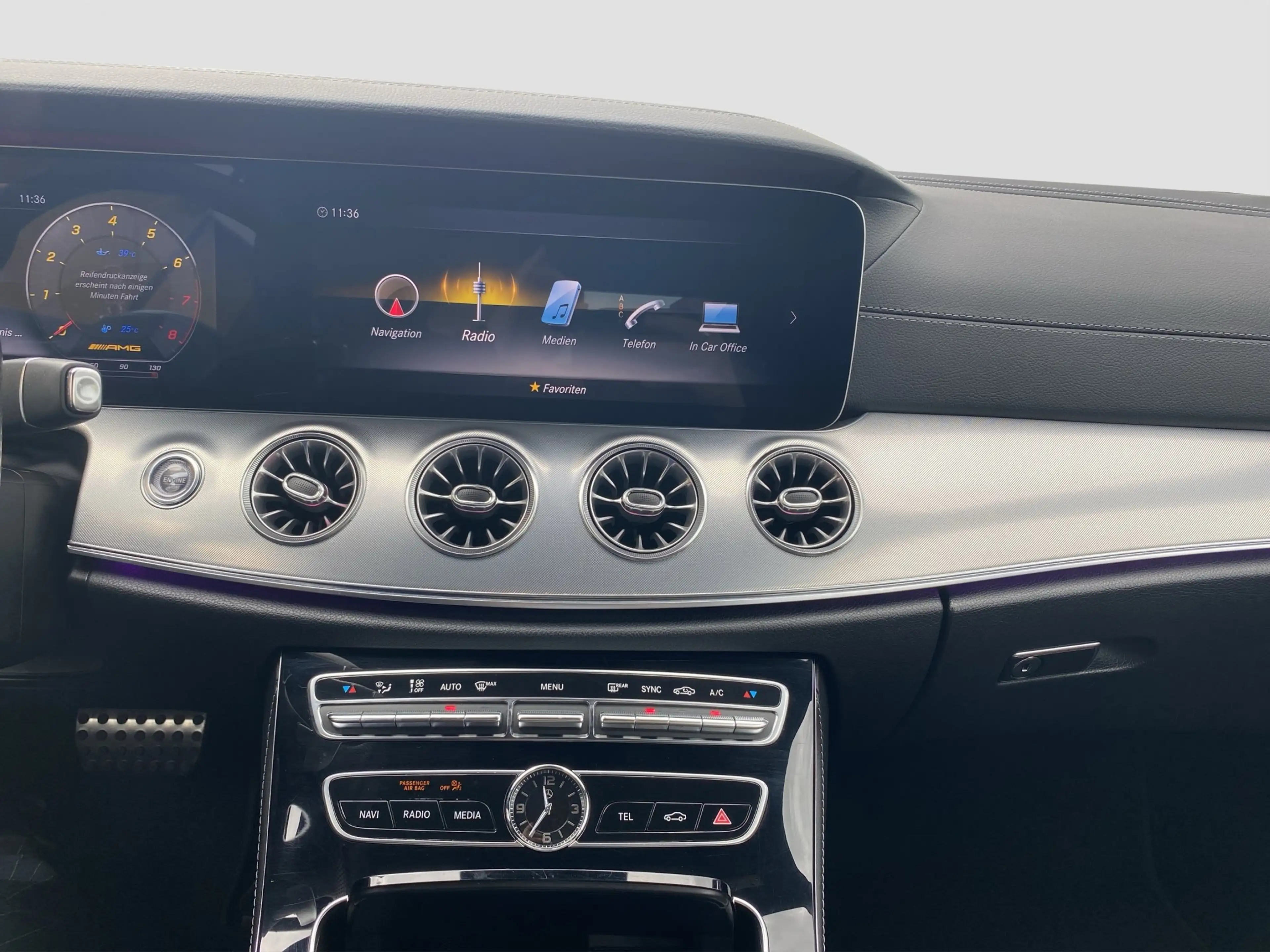 Mercedes-Benz E 53 AMG AMG E 53 4M+ Cabrio LedMulti ACC 360 Luft SpurAss — photo 12