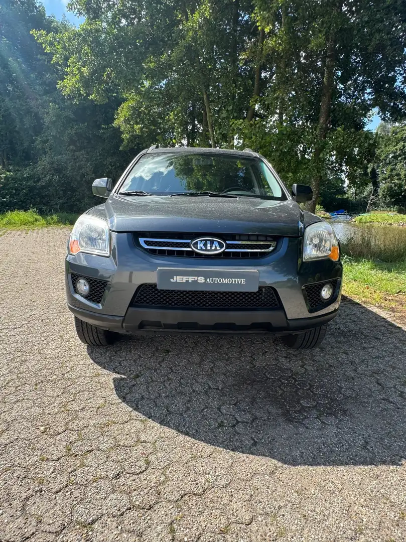 Kia Sportage 2.0 CVVT Comfort Gris - 2