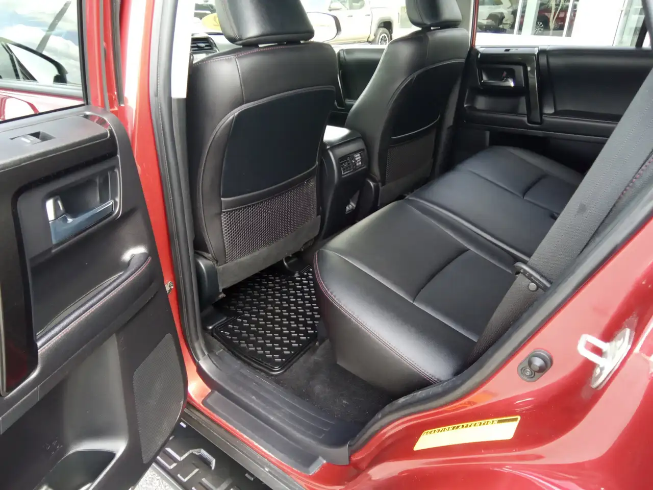 Toyota 4-Runner снимка Toyota 4-Runner