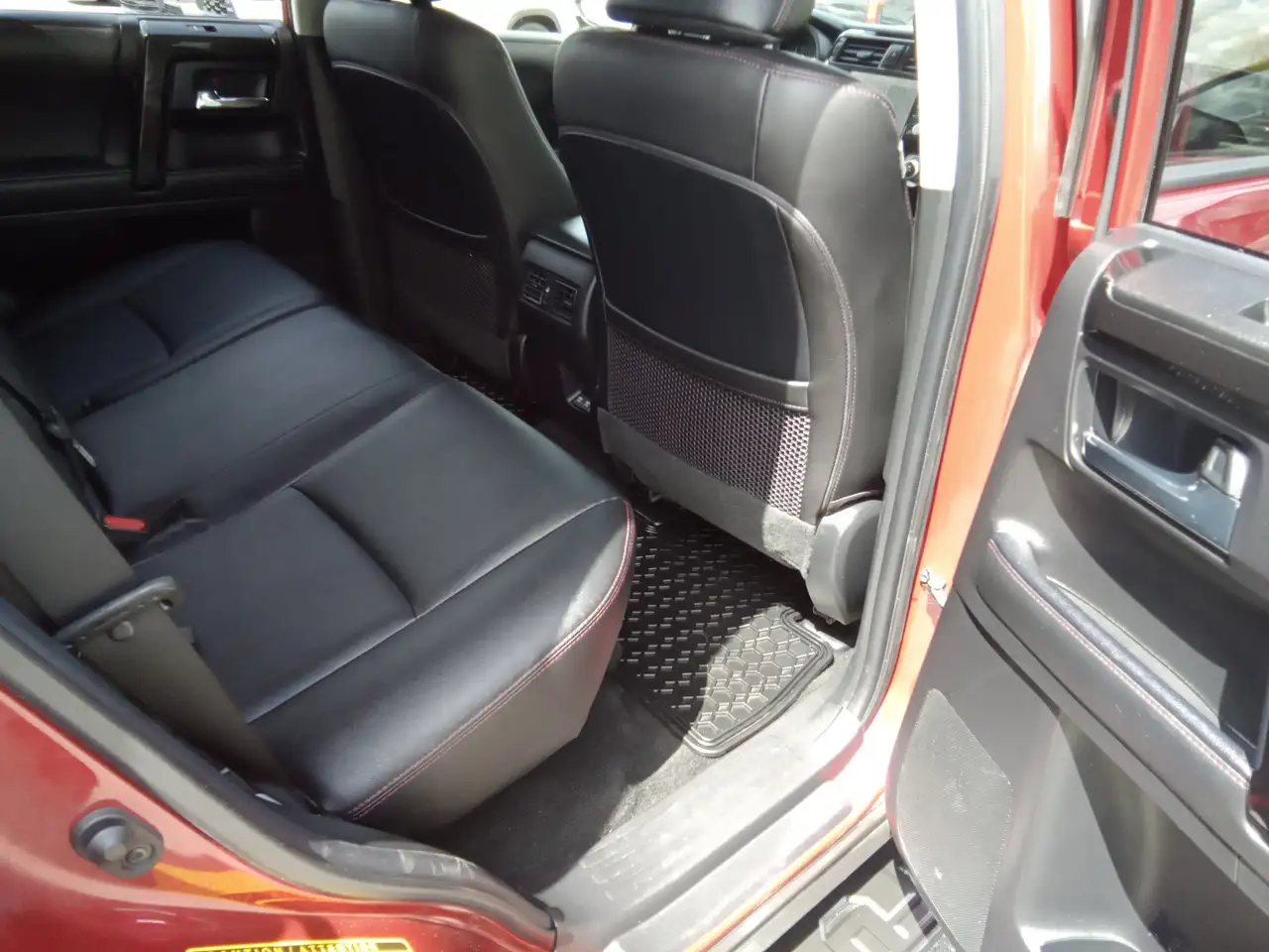 Toyota 4-Runner снимка Toyota 4-Runner