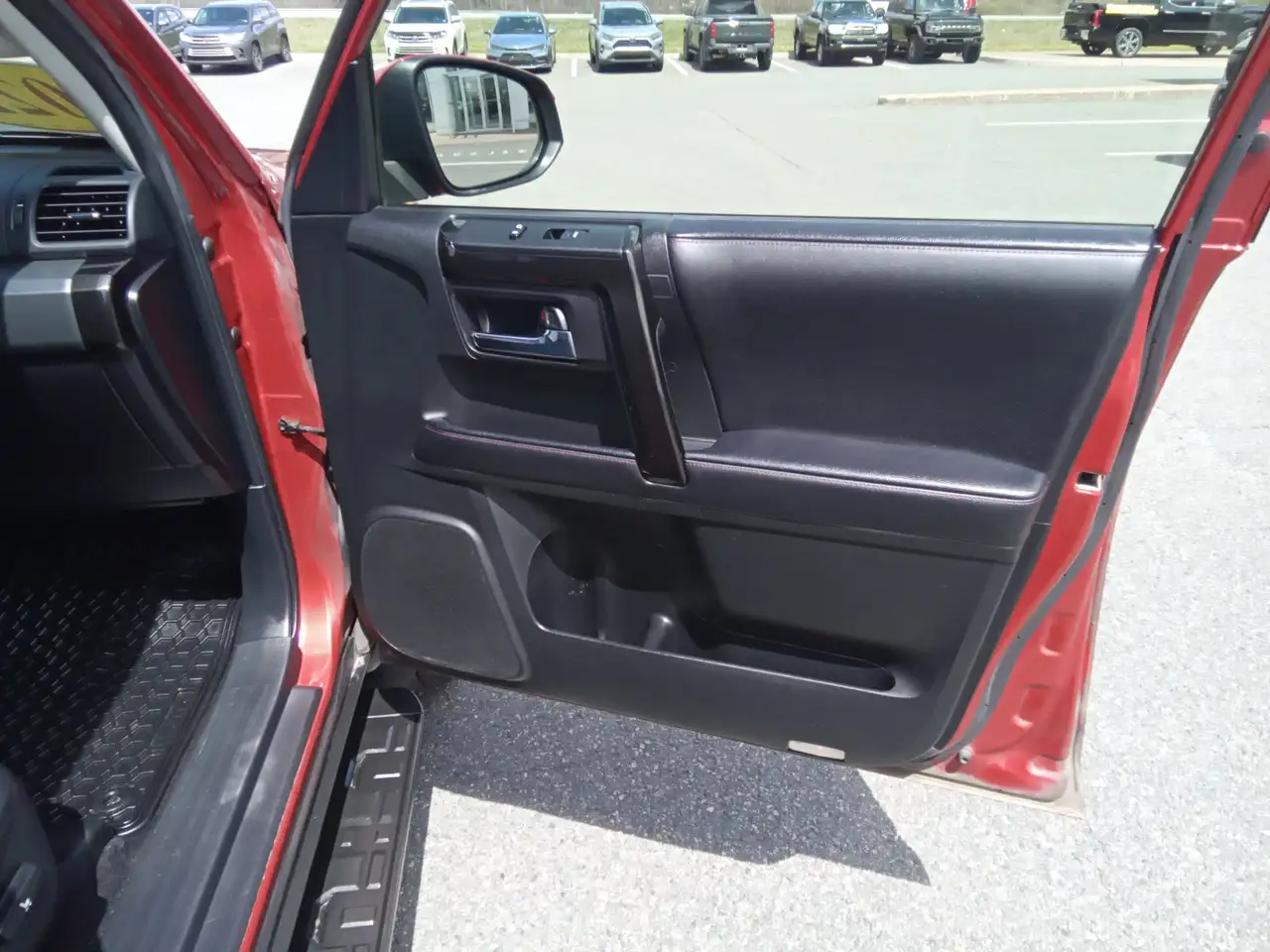 Toyota 4-Runner снимка Toyota 4-Runner