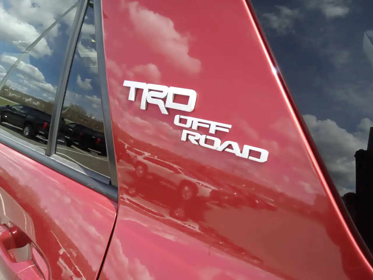 Toyota 4-Runner снимка Toyota 4-Runner
