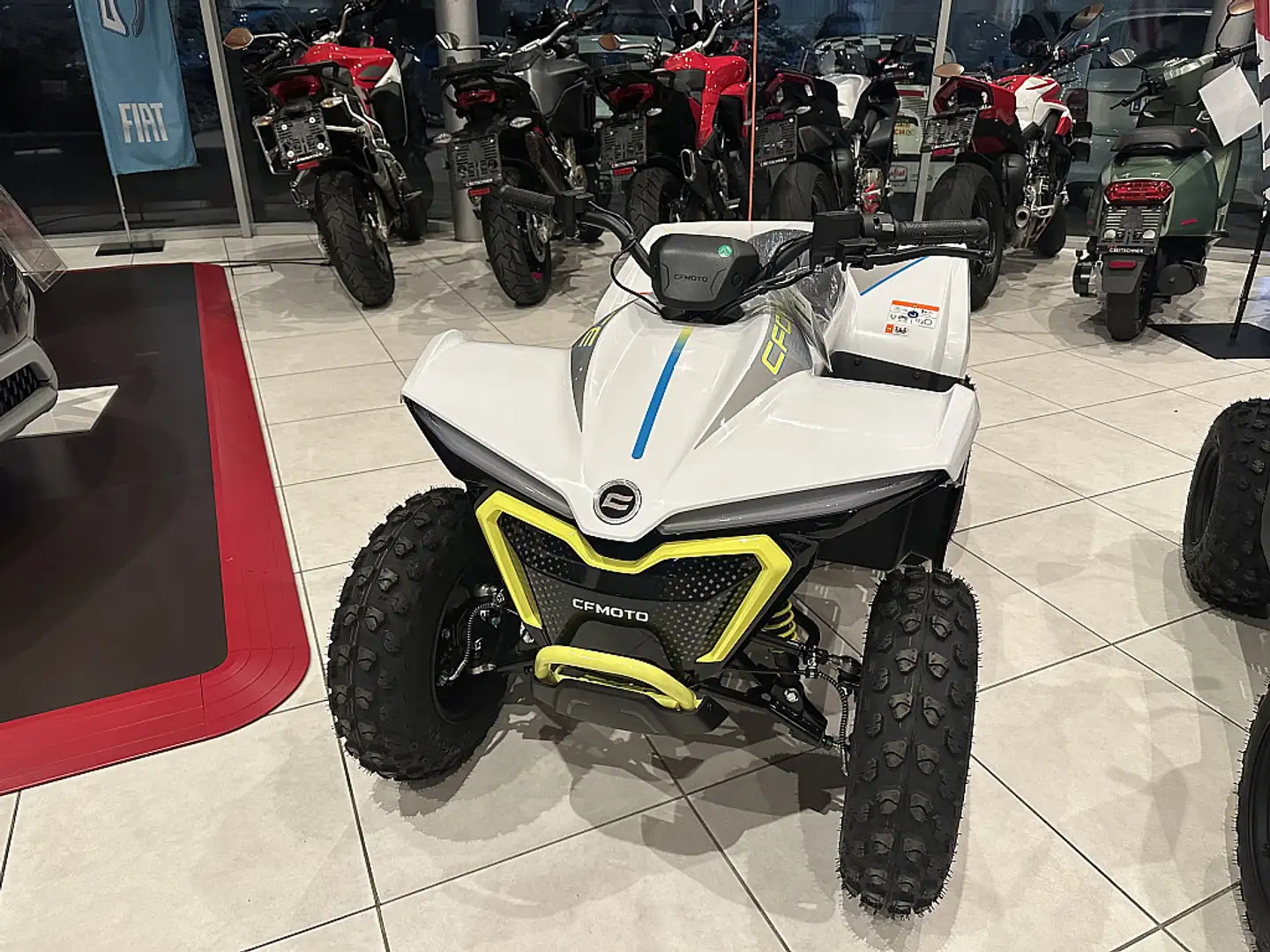 CFMOTO CForce 110 CFORCE EV Weiß - 1