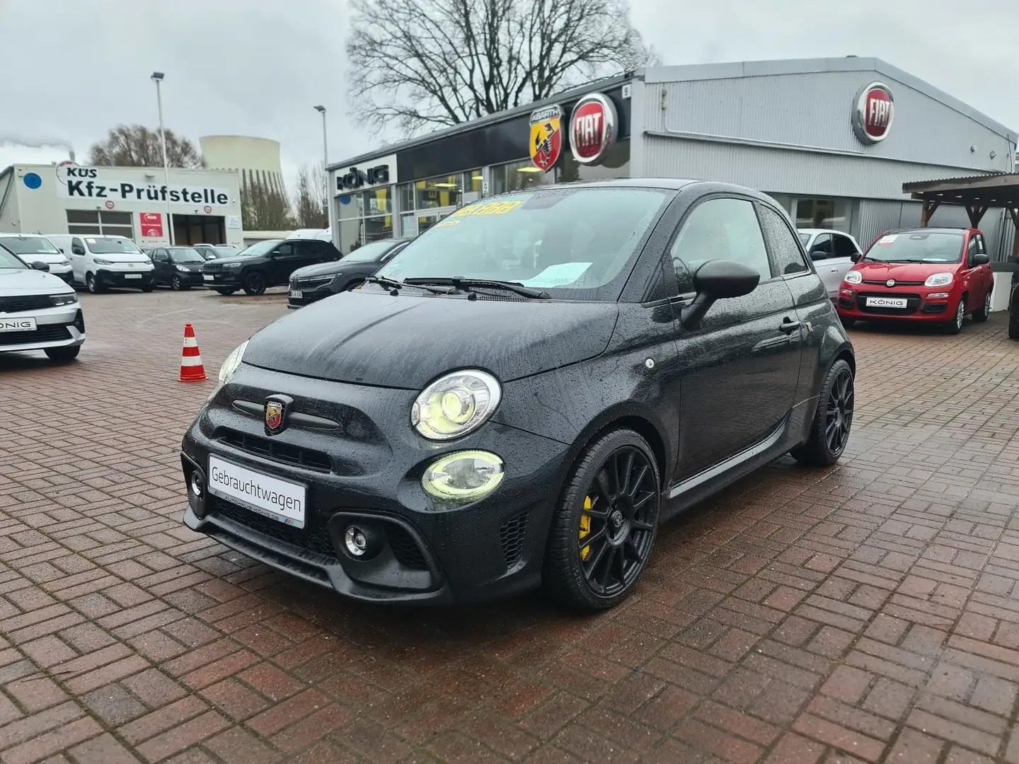 Abarth 695 1.4 T-Jet 16V 695 AUTOMATIK Schwarz - 1
