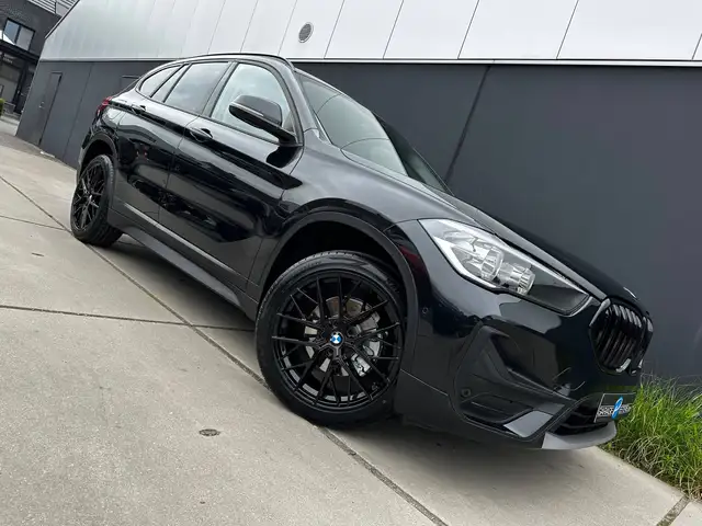 BMW X1 view 9