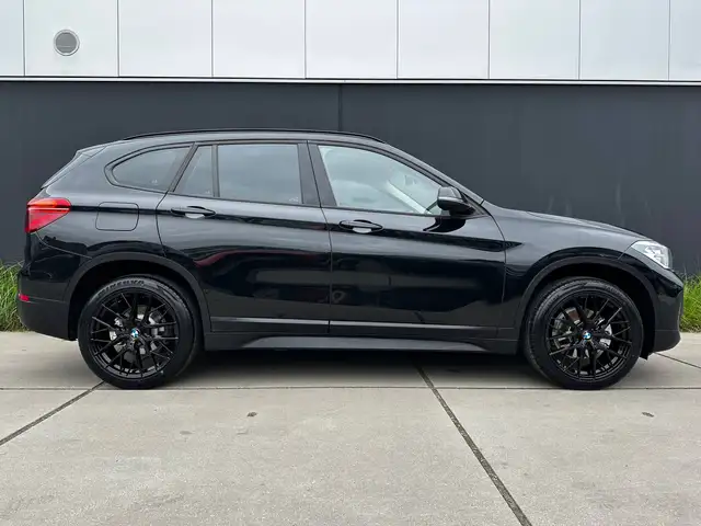 BMW X1 view 2