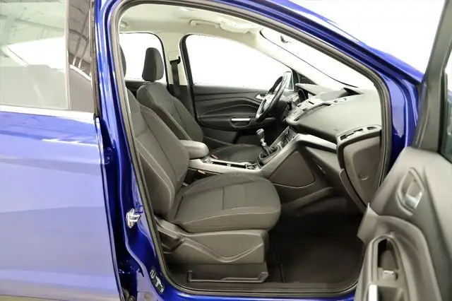 Ford Kuga view 9