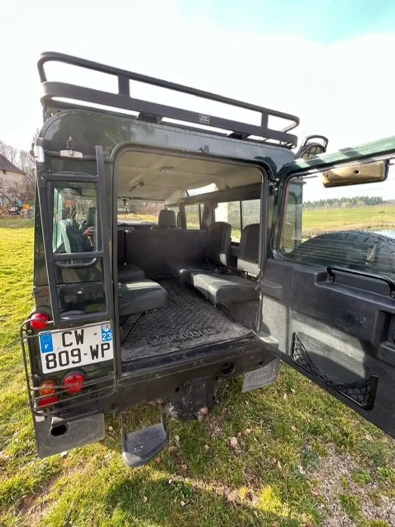 Land Rover Defender Groen - 2