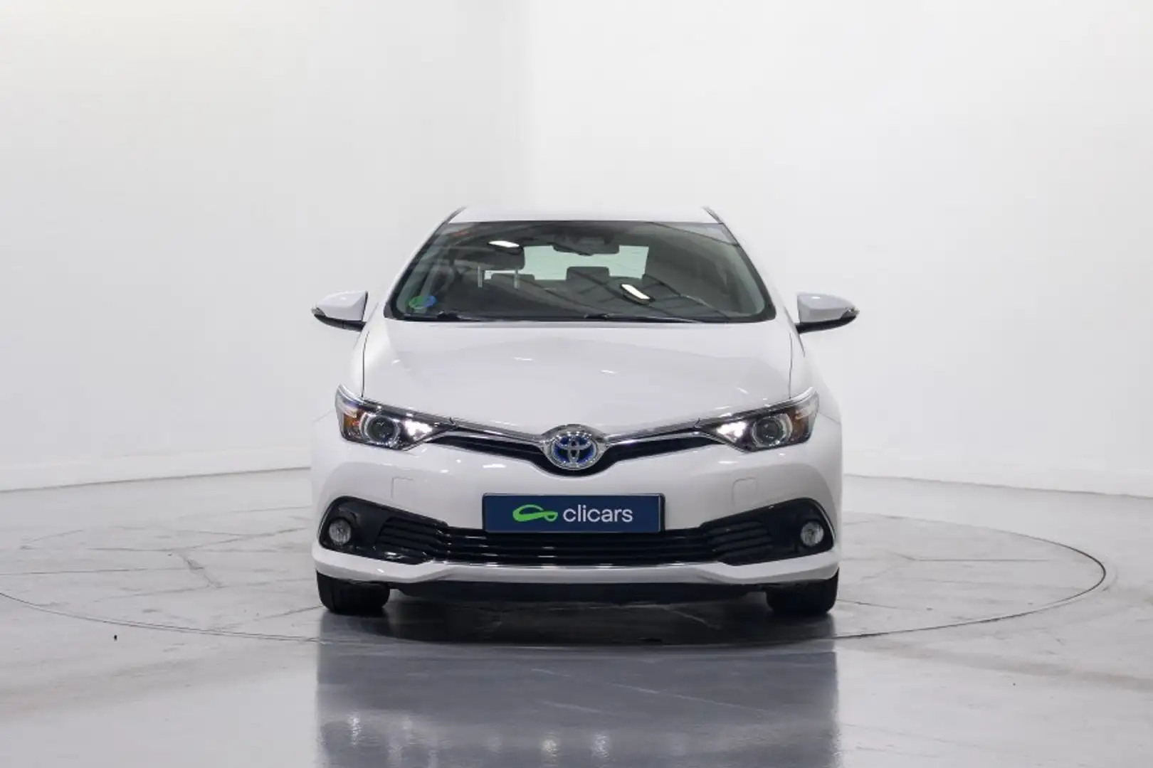 Toyota Auris hybrid 140H Active Blanco - 2