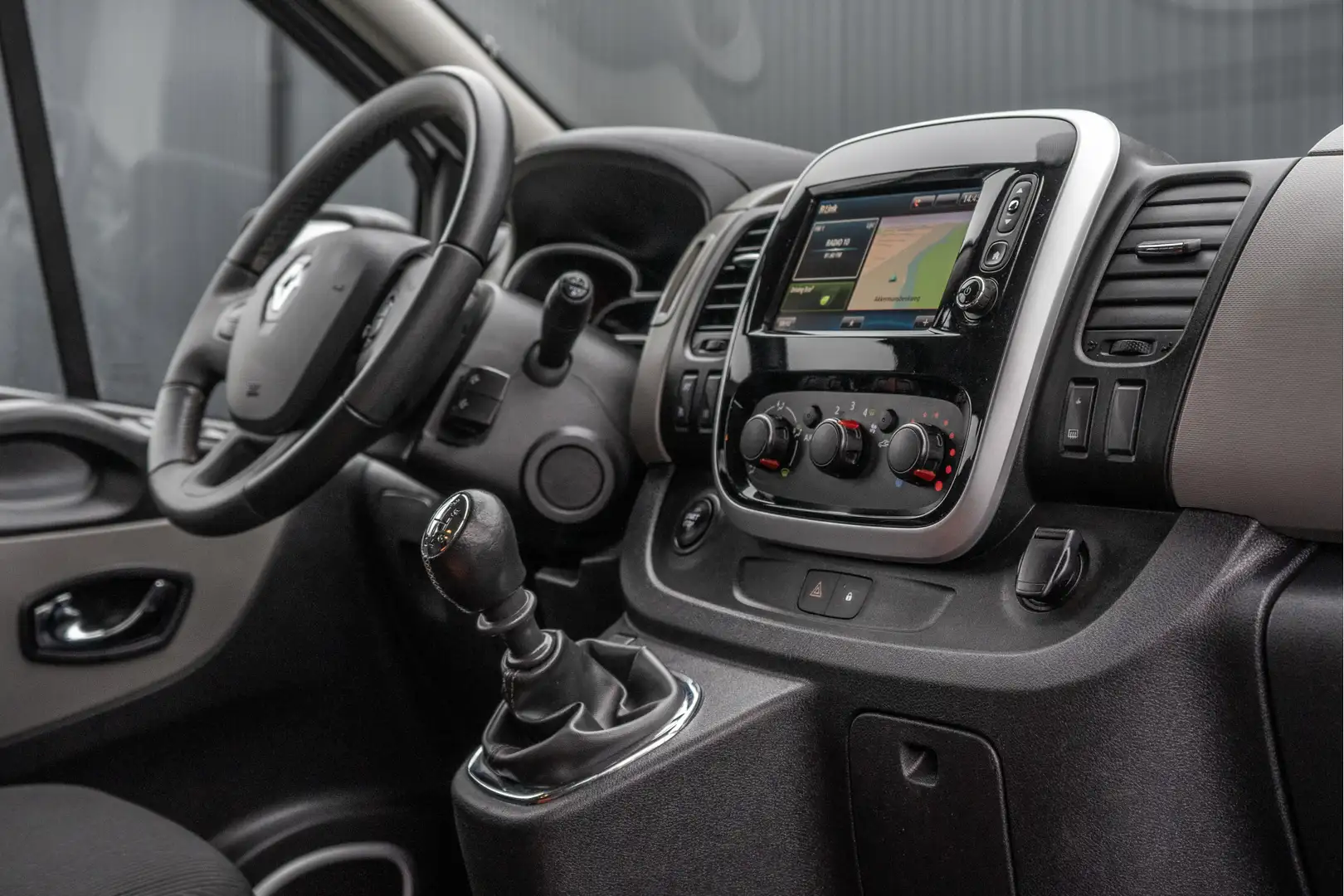 Renault Trafic Passenger **1.6dCi 9-Pers L2H1 | Incl. BPM, BTW vr Argent - 2