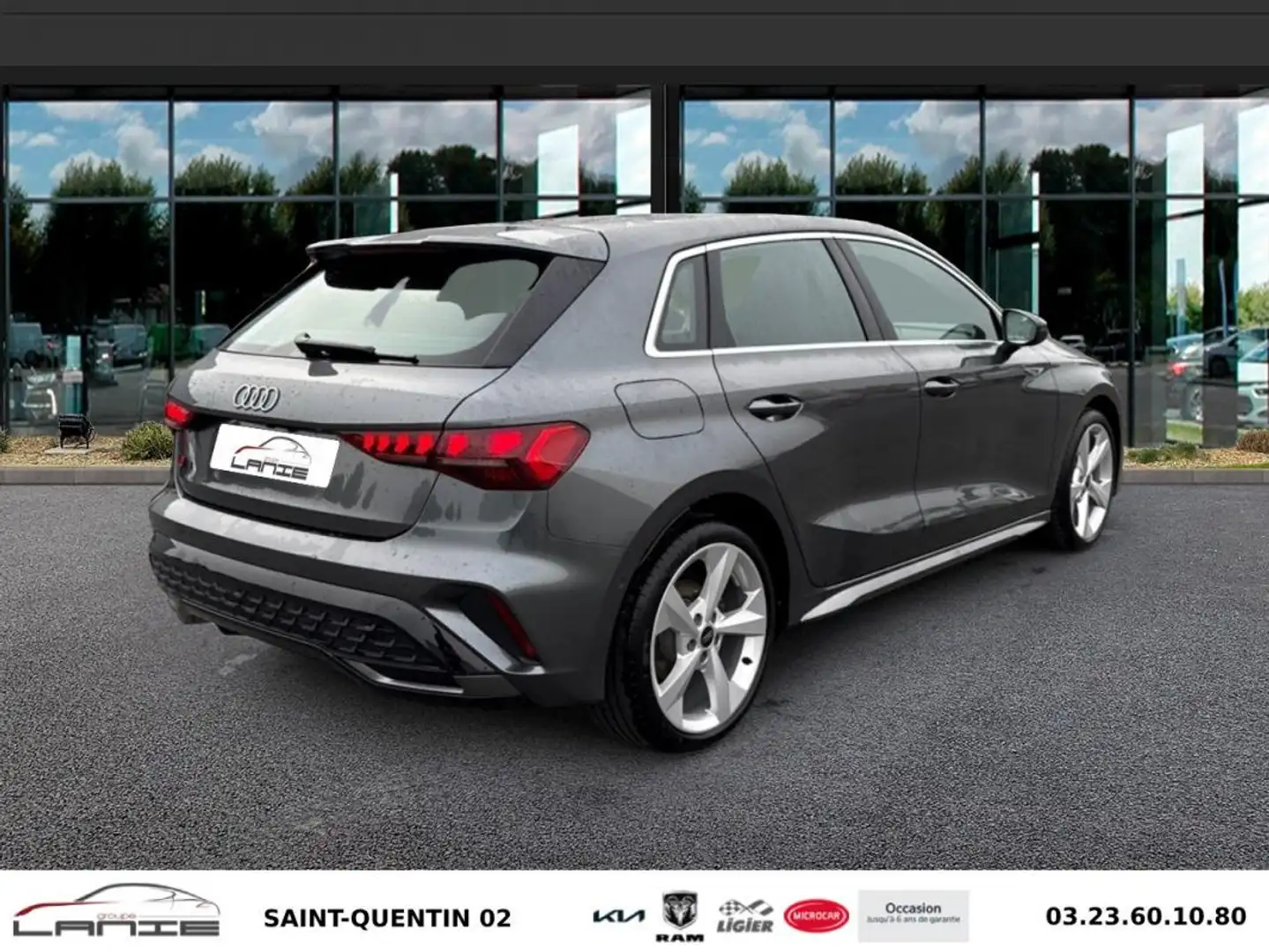 Audi A3 35 TDI 150 S tronic 7 S line Gris - 2