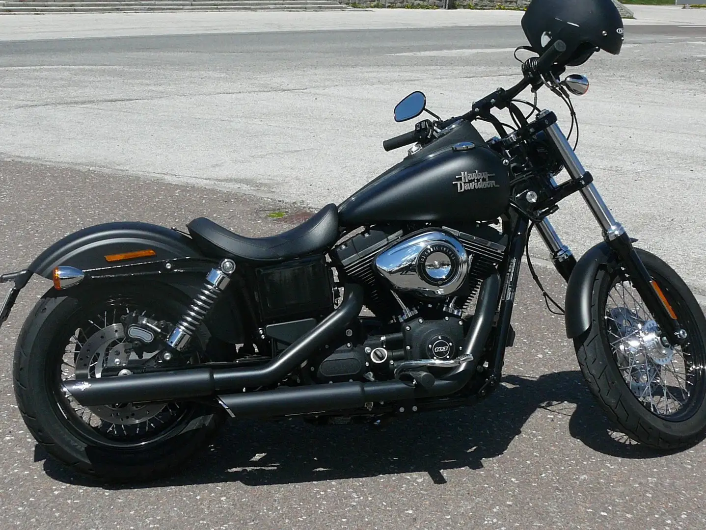 Harley-Davidson Street Bob Harley-Davidson Dyna Street Bob 103 ABS Nero - 1