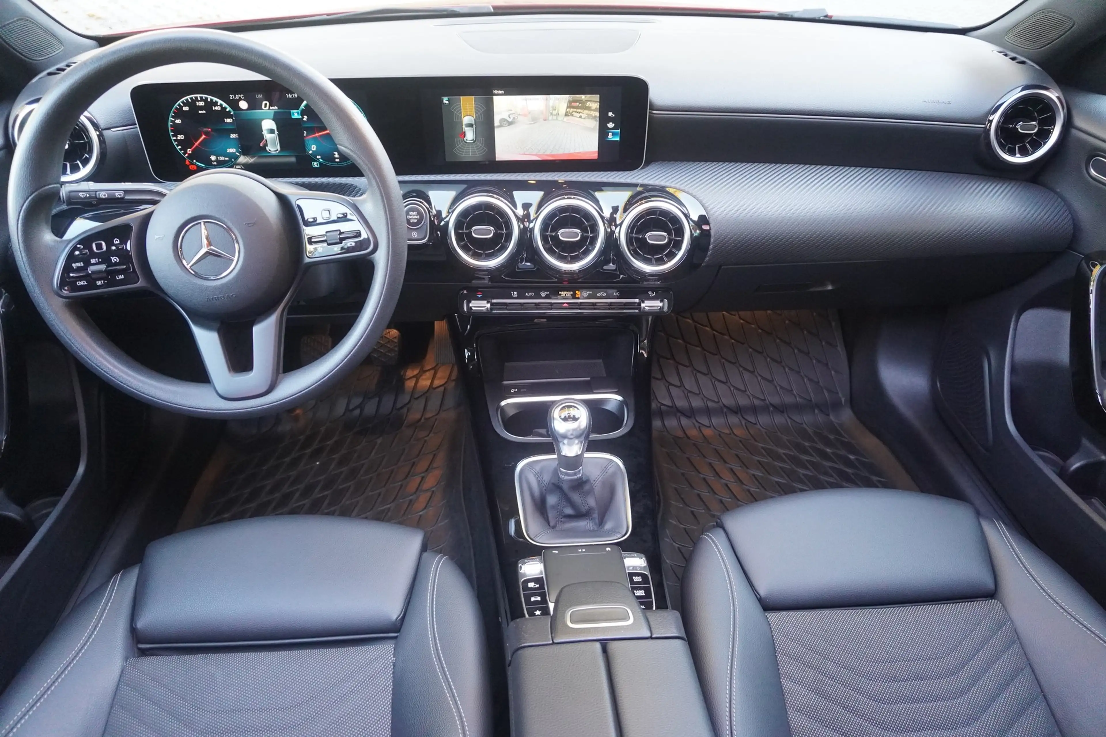 Mercedes-Benz A 200 A200 Progressive Navi Panorama Android Apple PDC — photo 12