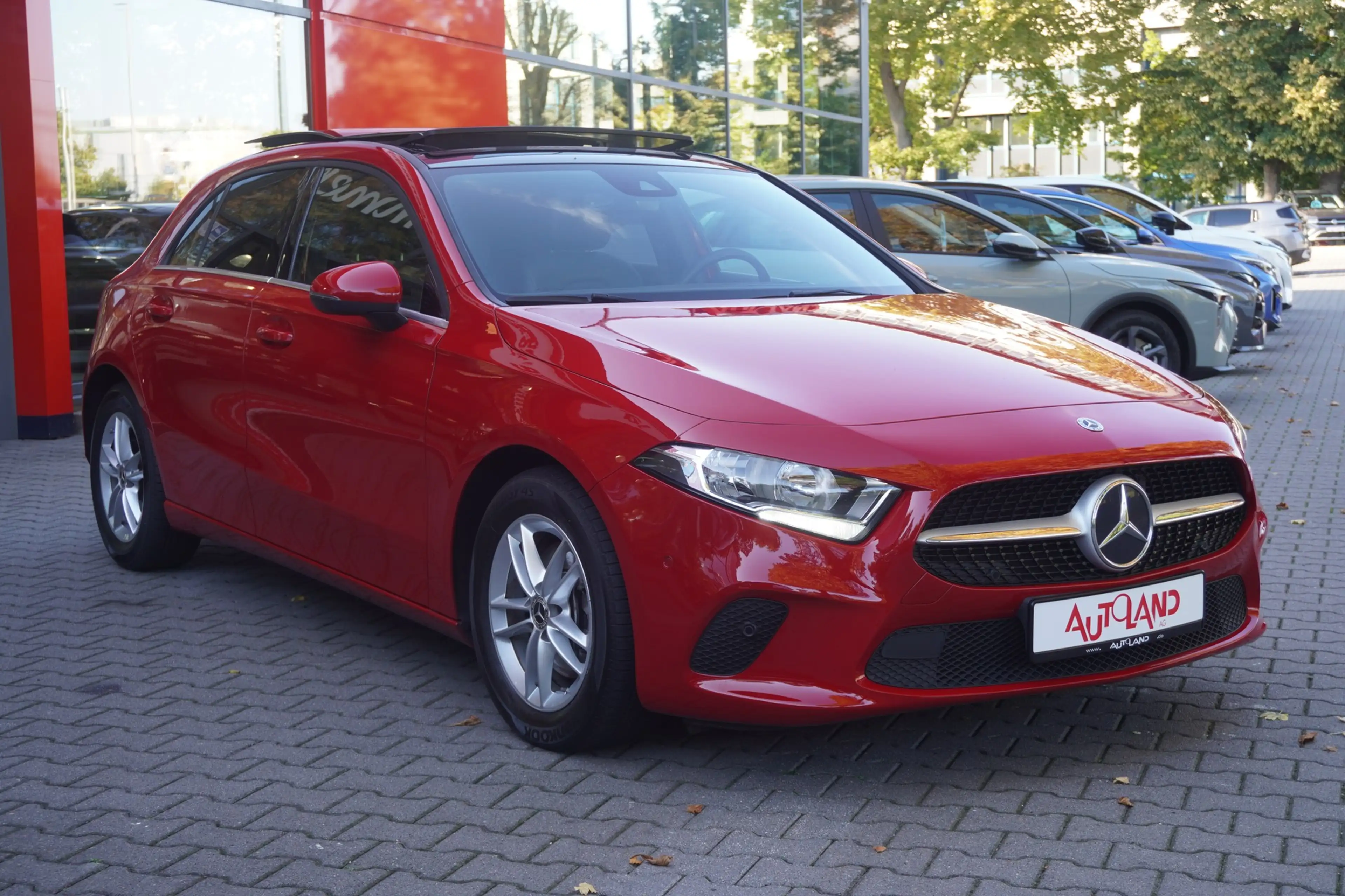 Mercedes-Benz A 200 A200 Progressive Navi Panorama Android Apple PDC — photo 4