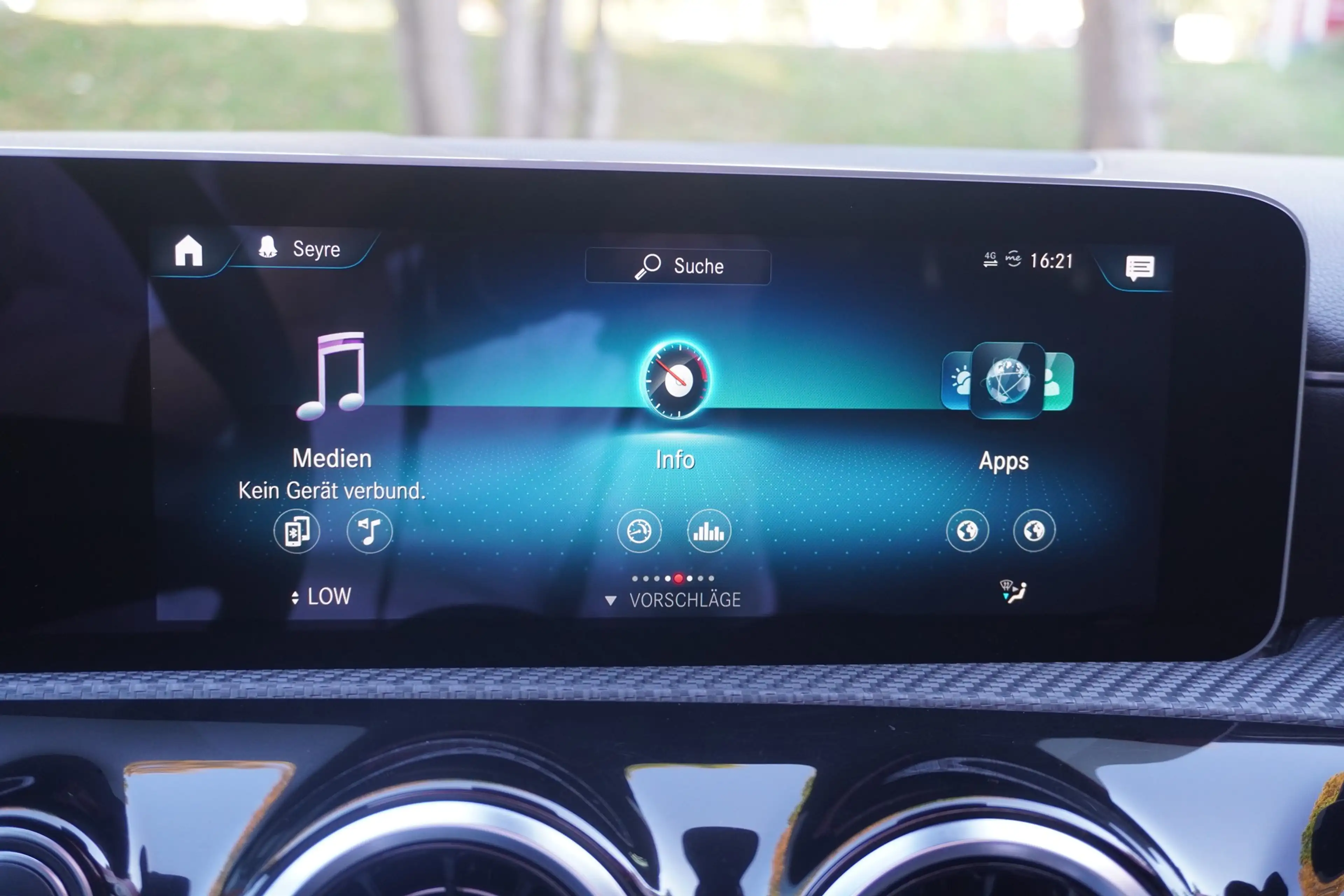 Mercedes-Benz A 200 A200 Progressive Navi Panorama Android Apple PDC — photo 24