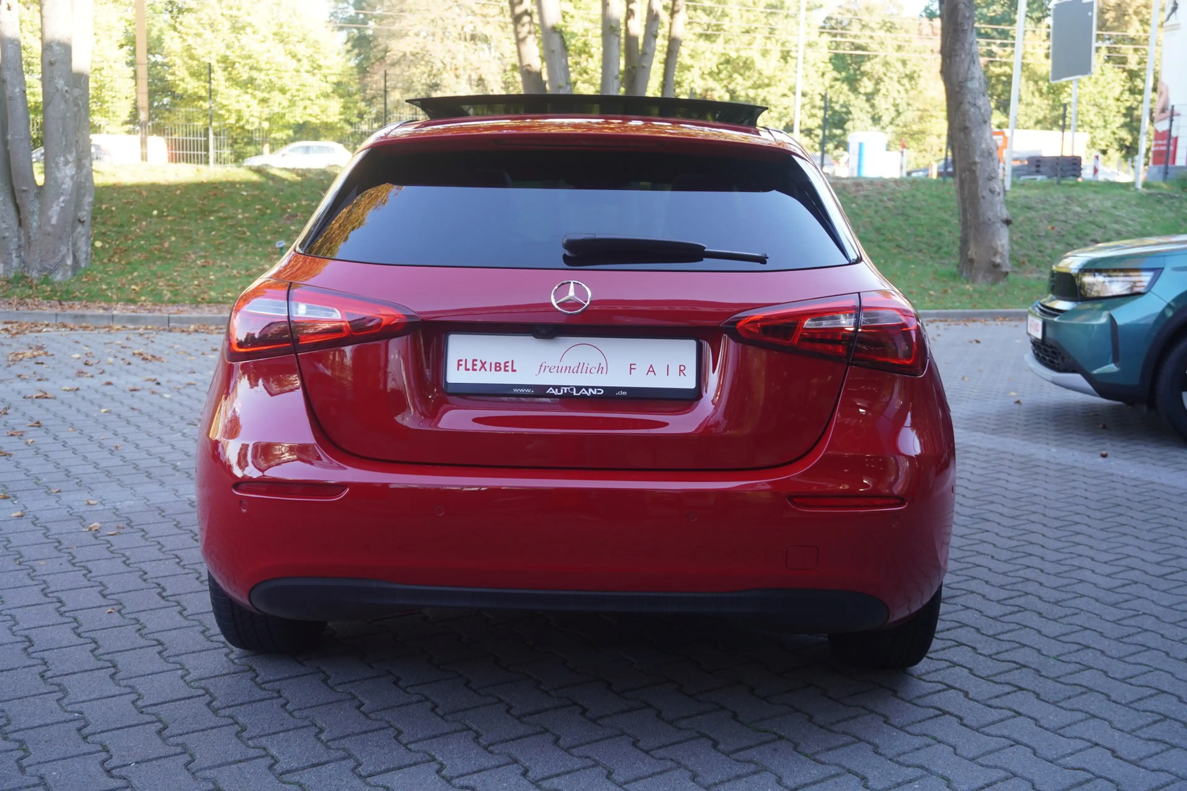Mercedes-Benz A 200 A200 Progressive Navi Panorama Android Apple PDC — photo 7