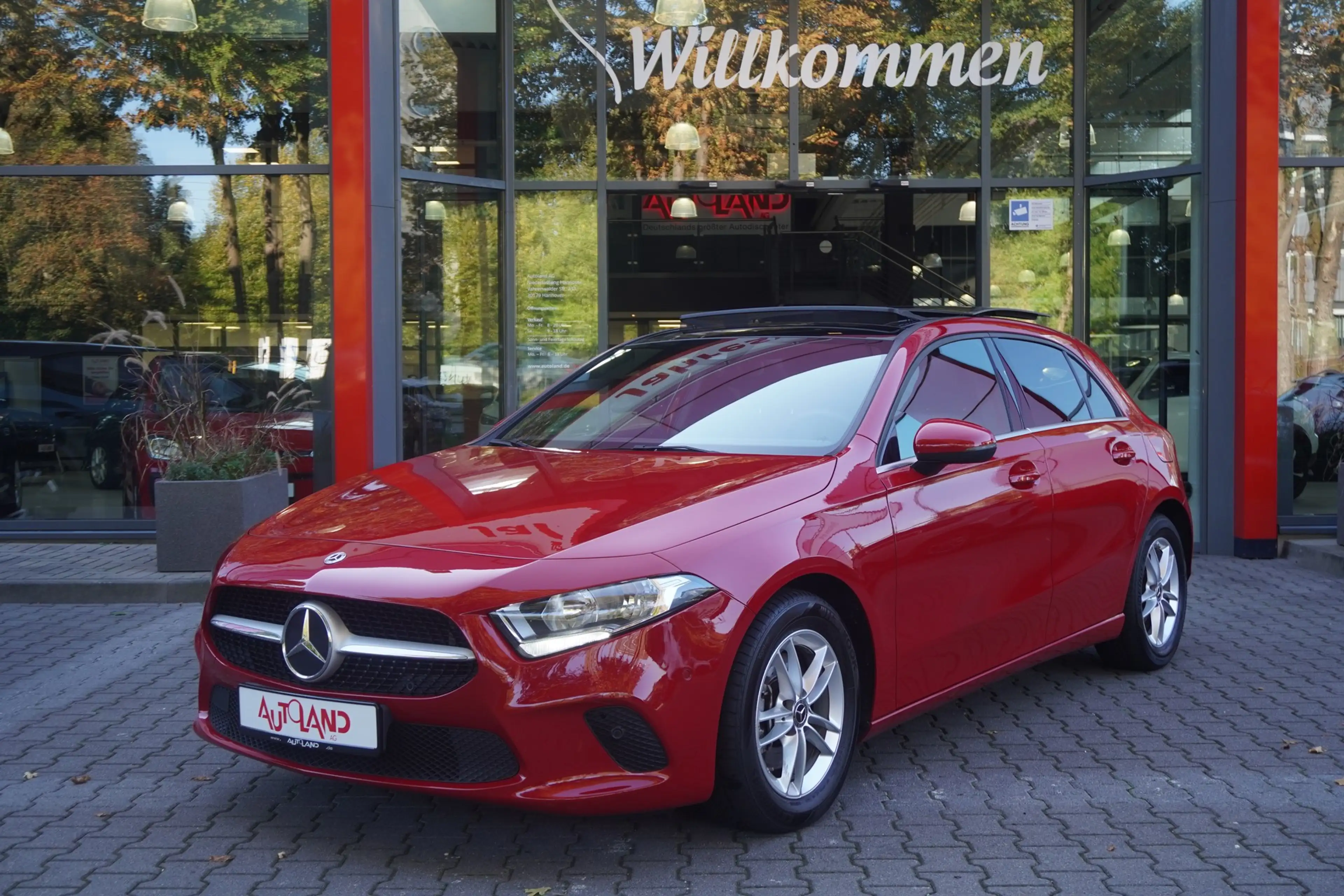 Mercedes-Benz A 200 A200 Progressive Navi Panorama Android Apple PDC — photo 2