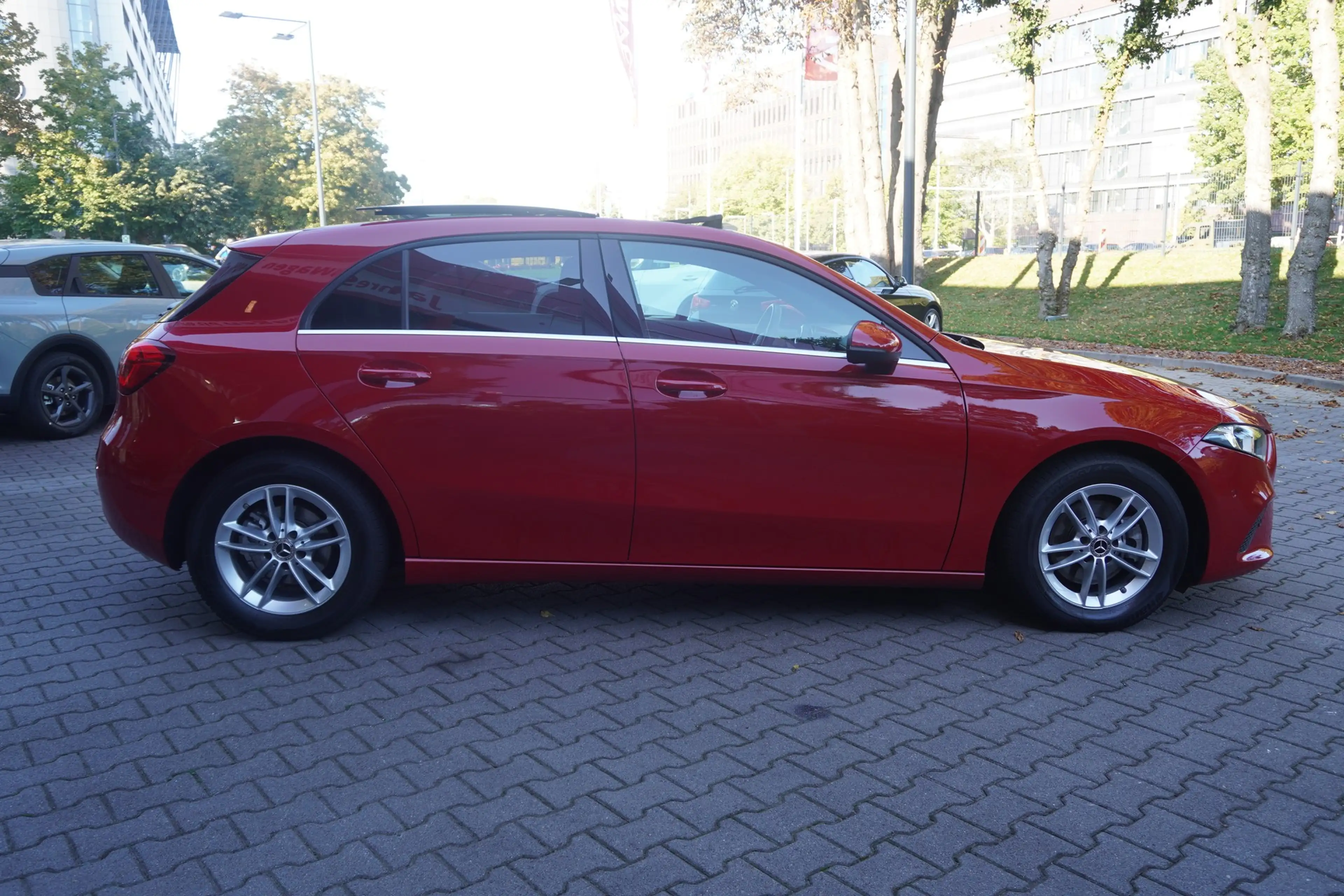 Mercedes-Benz A 200 A200 Progressive Navi Panorama Android Apple PDC — photo 5