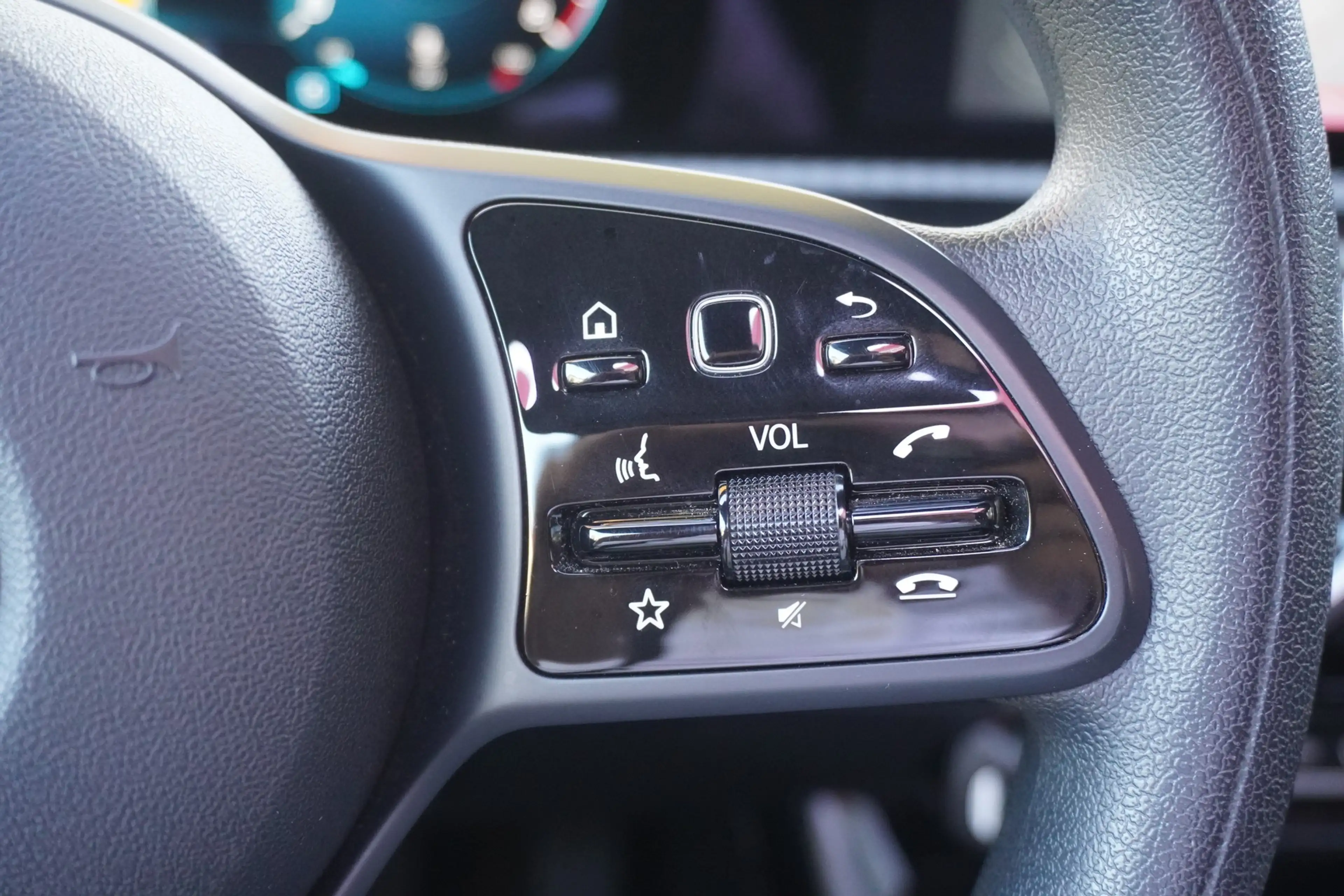 Mercedes-Benz A 200 A200 Progressive Navi Panorama Android Apple PDC — photo 15