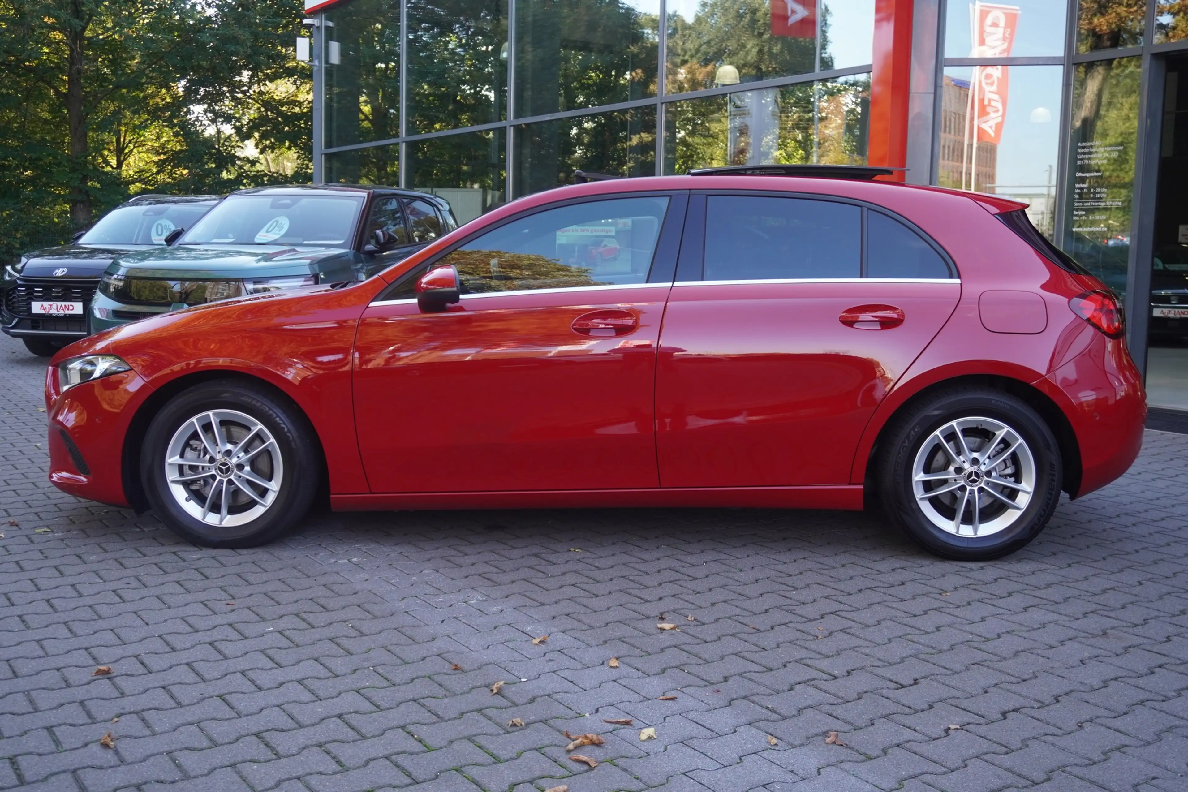 Mercedes-Benz A 200 A200 Progressive Navi Panorama Android Apple PDC — photo 9