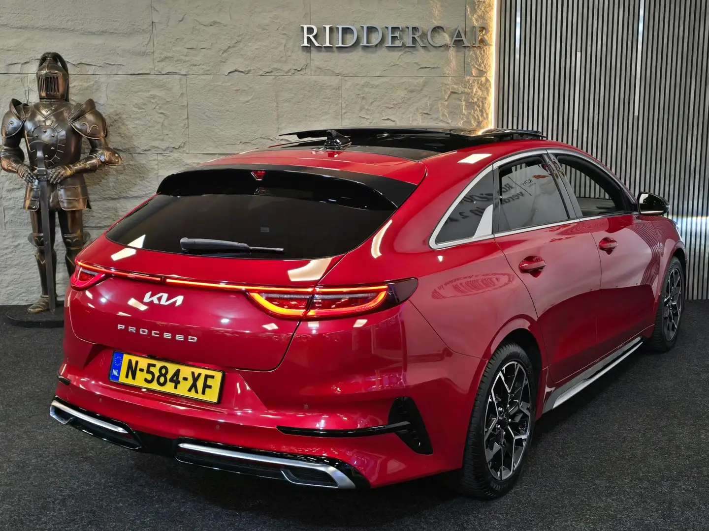 Kia ProCeed / pro_cee'd 1.5 T-GDi GT-Line|GARANTIE|NAP|PANO|ACC|TREKHAAK|C Rojo - 2